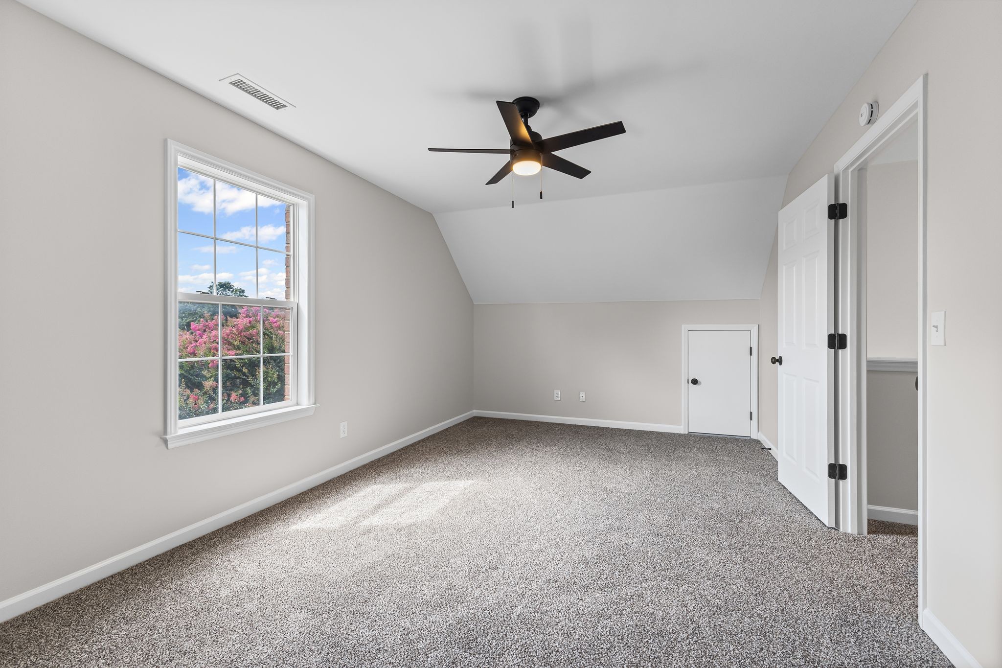 236 Comer Cir Property Photo 23