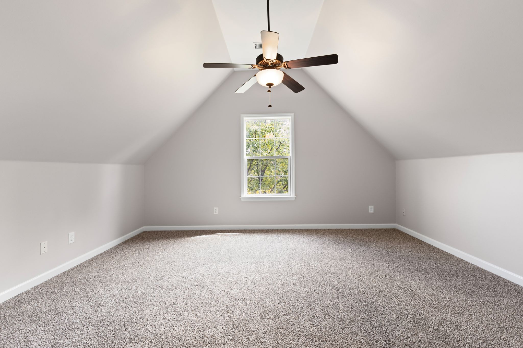 236 Comer Cir Property Photo 26