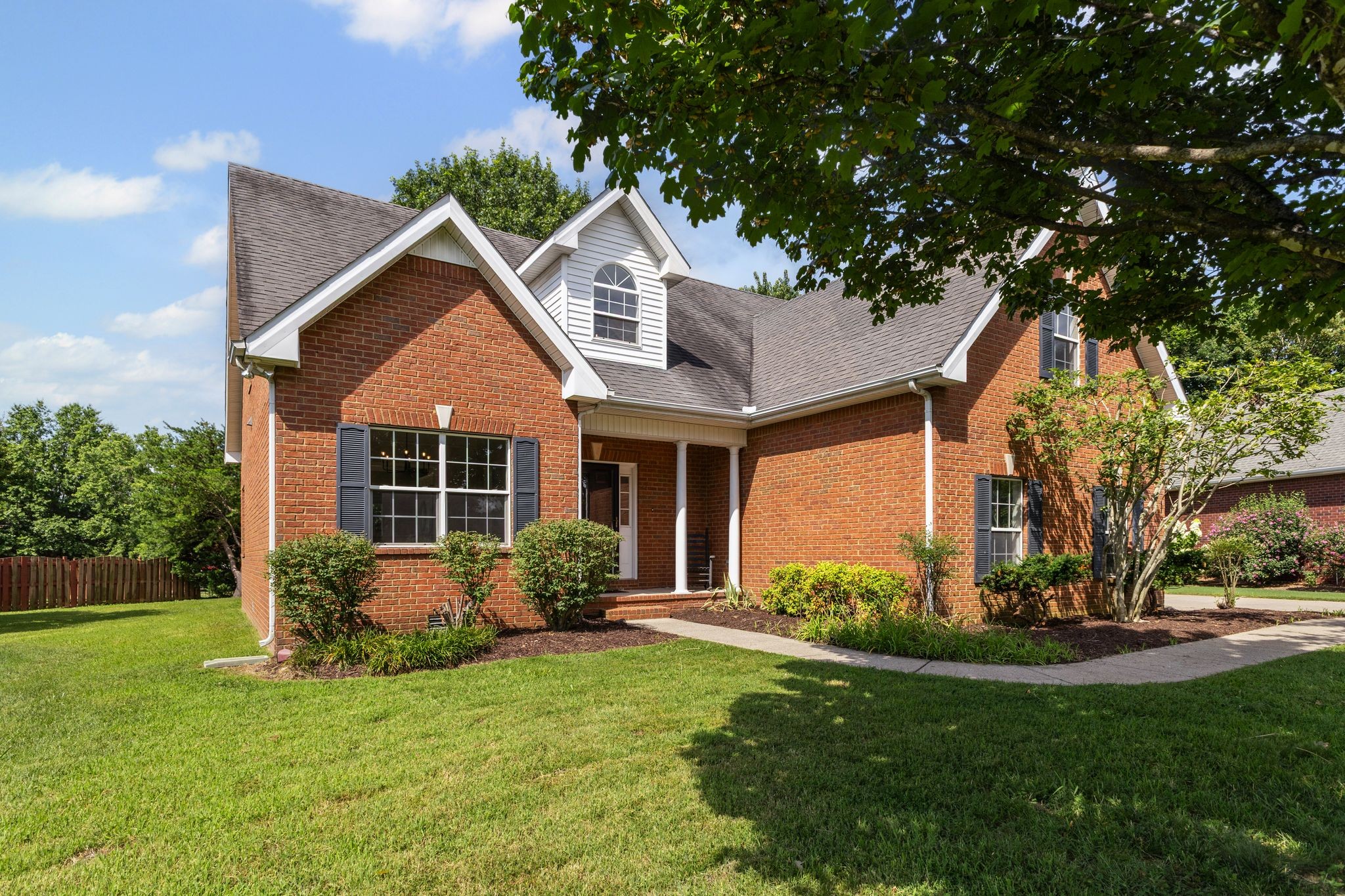 236 Comer Cir Property Photo 32