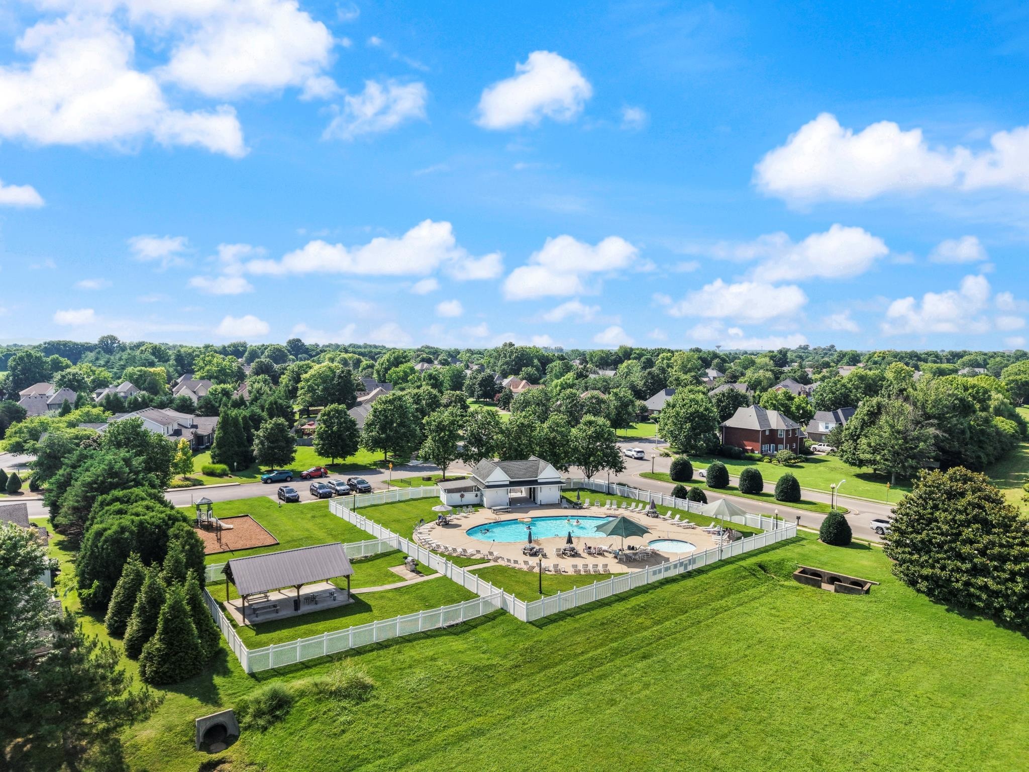 236 Comer Cir Property Photo 35