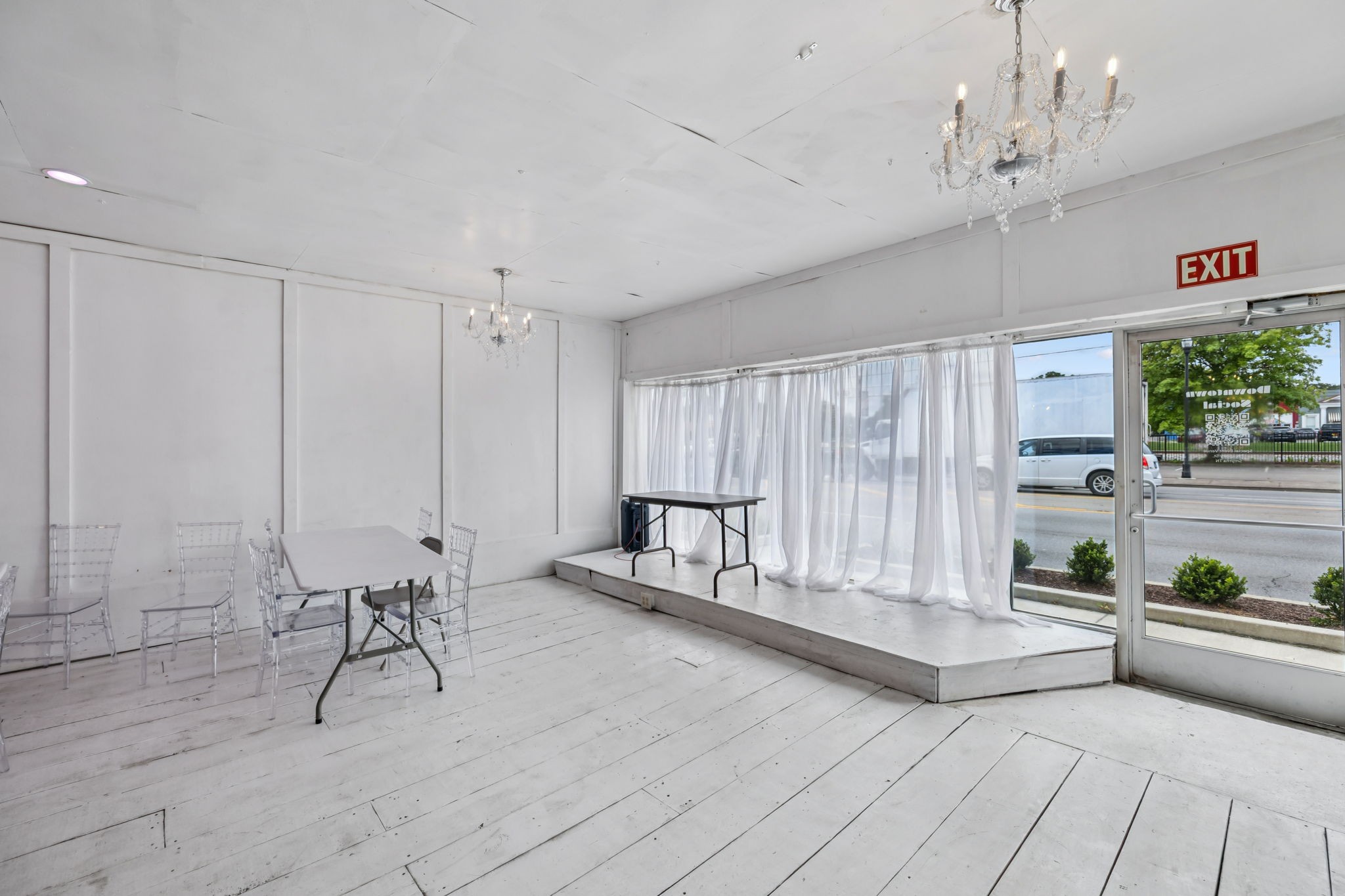 7 N Lowry St Property Photo 6