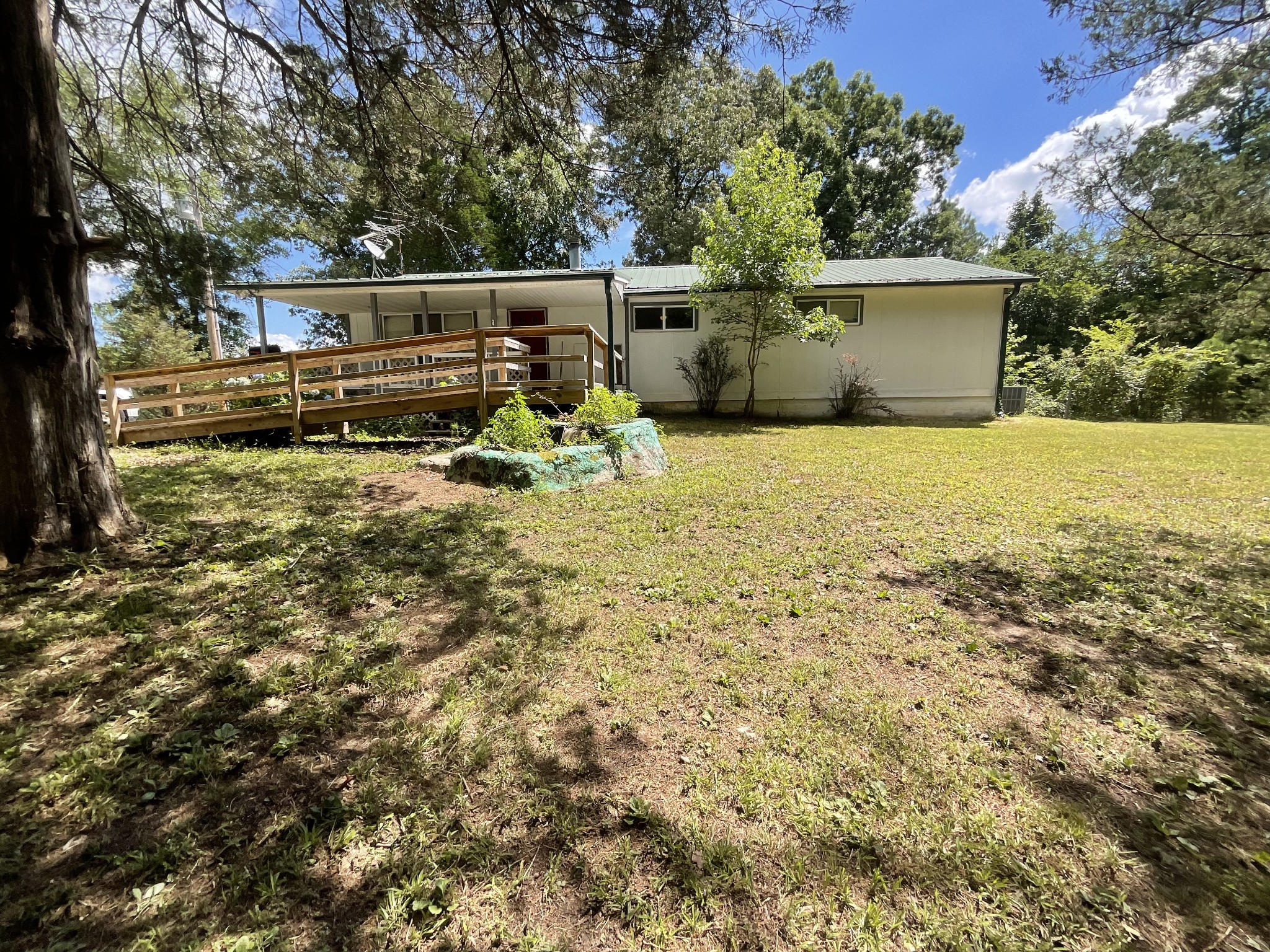 4820 Hwy 641, N Property Photo 1