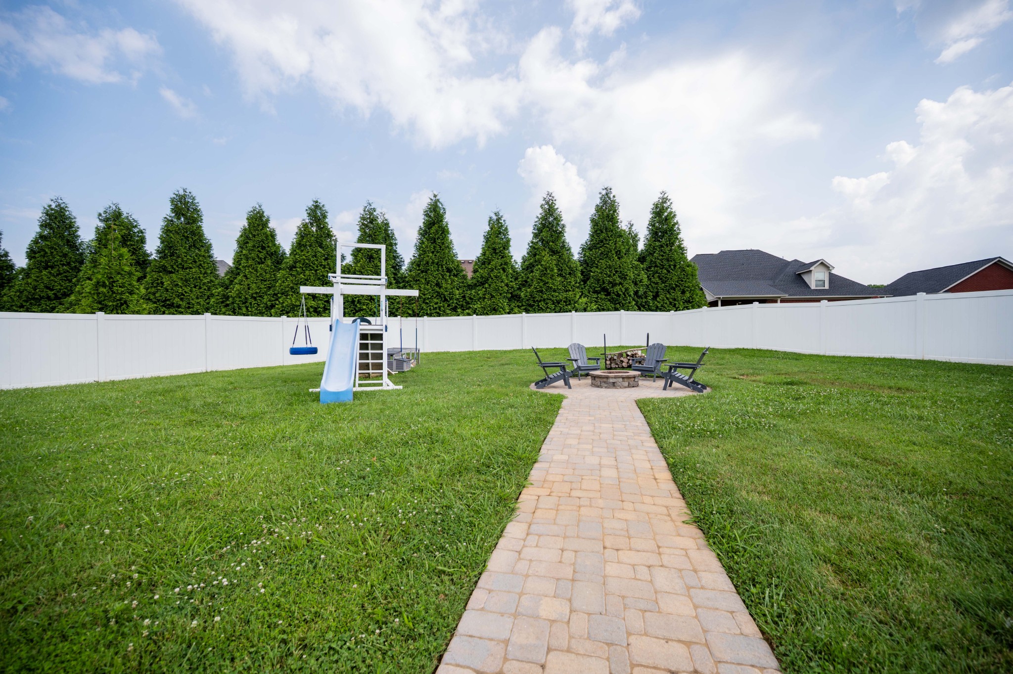 2331 Lionheart Dr Property Photo 32