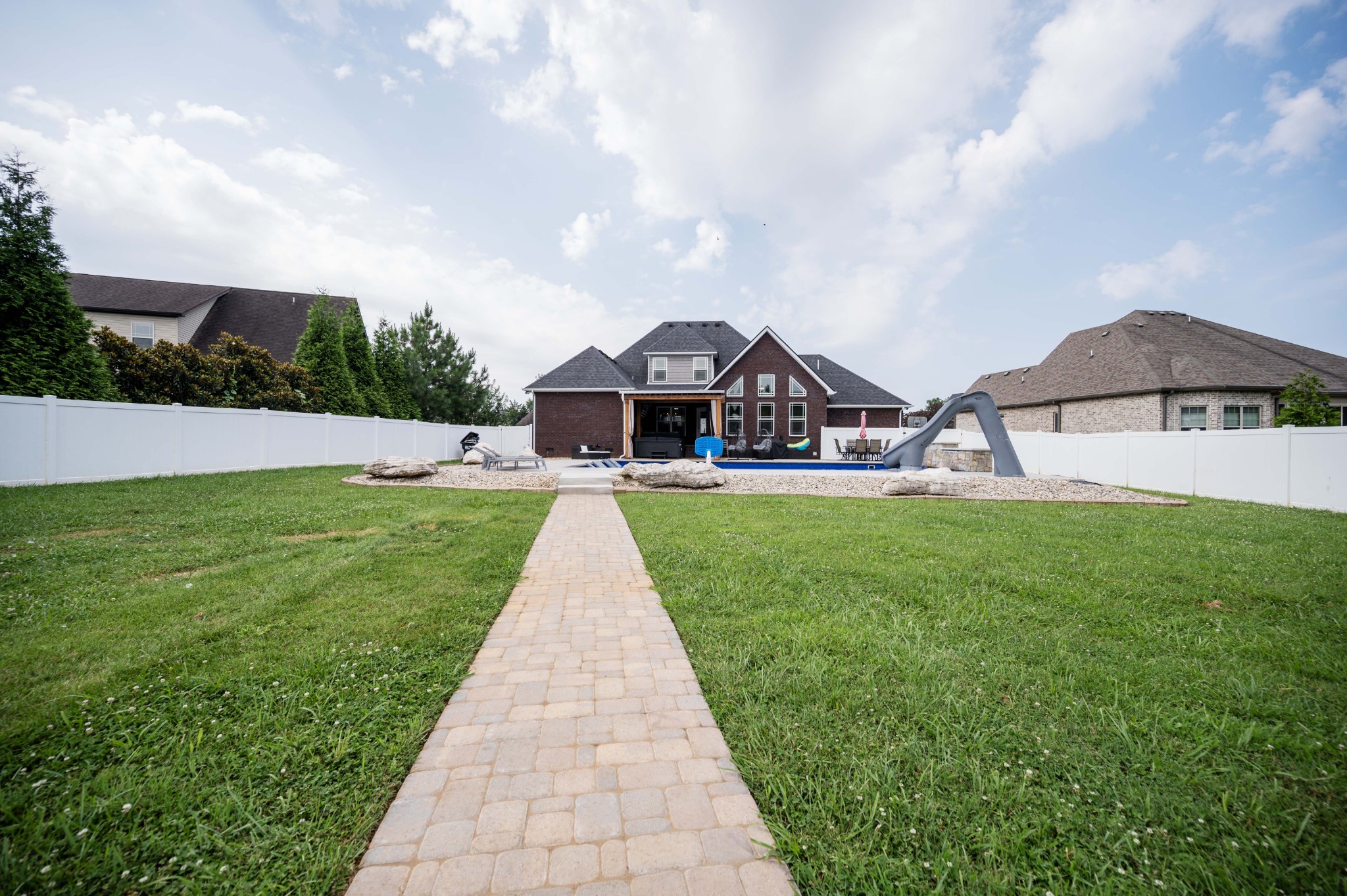 2331 Lionheart Dr Property Photo 33