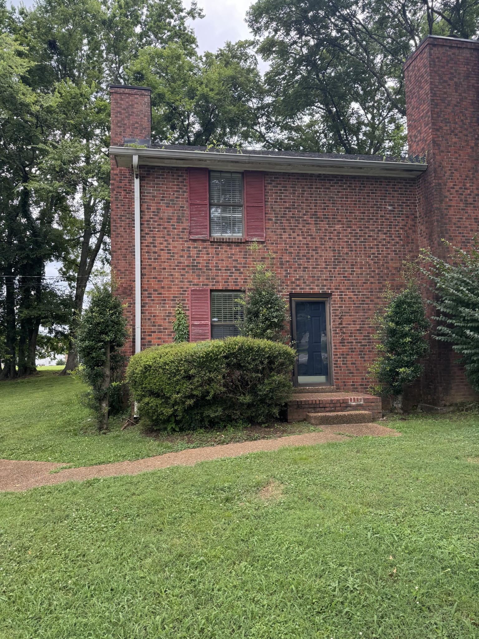 2452 Fairbrook Dr Property Photo 1