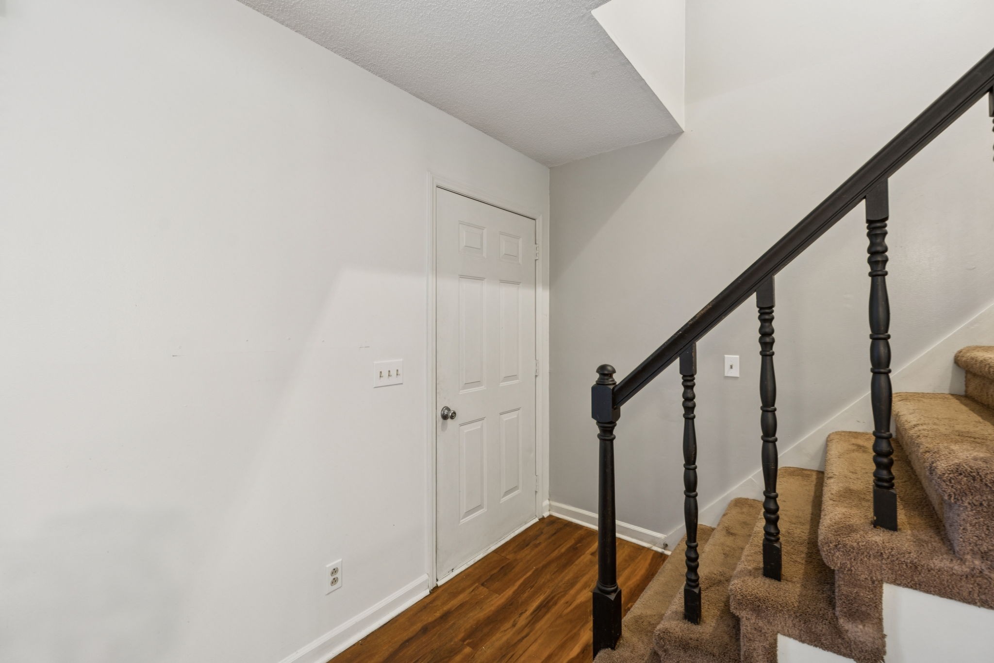 4651 Cynthia Ln Property Photo 5