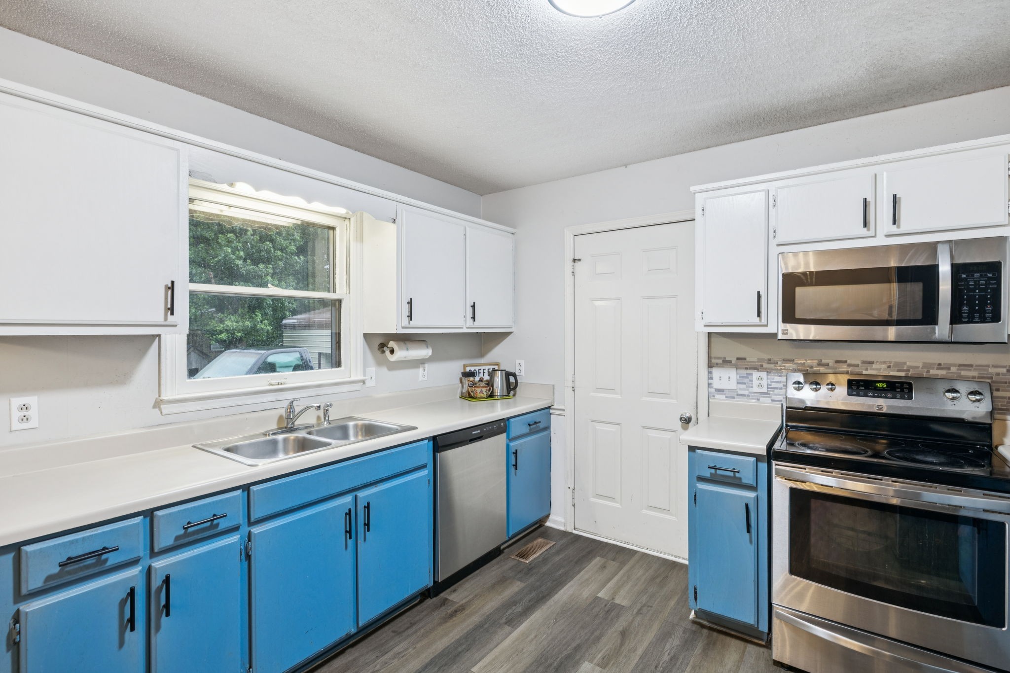 4651 Cynthia Ln Property Photo 17