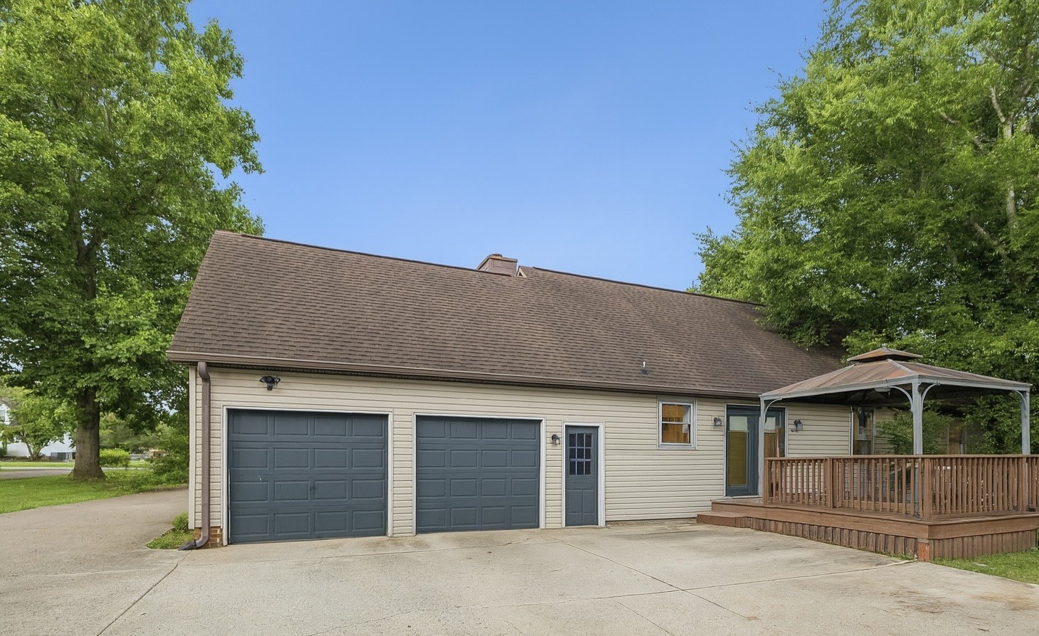 4651 Cynthia Ln Property Photo 42