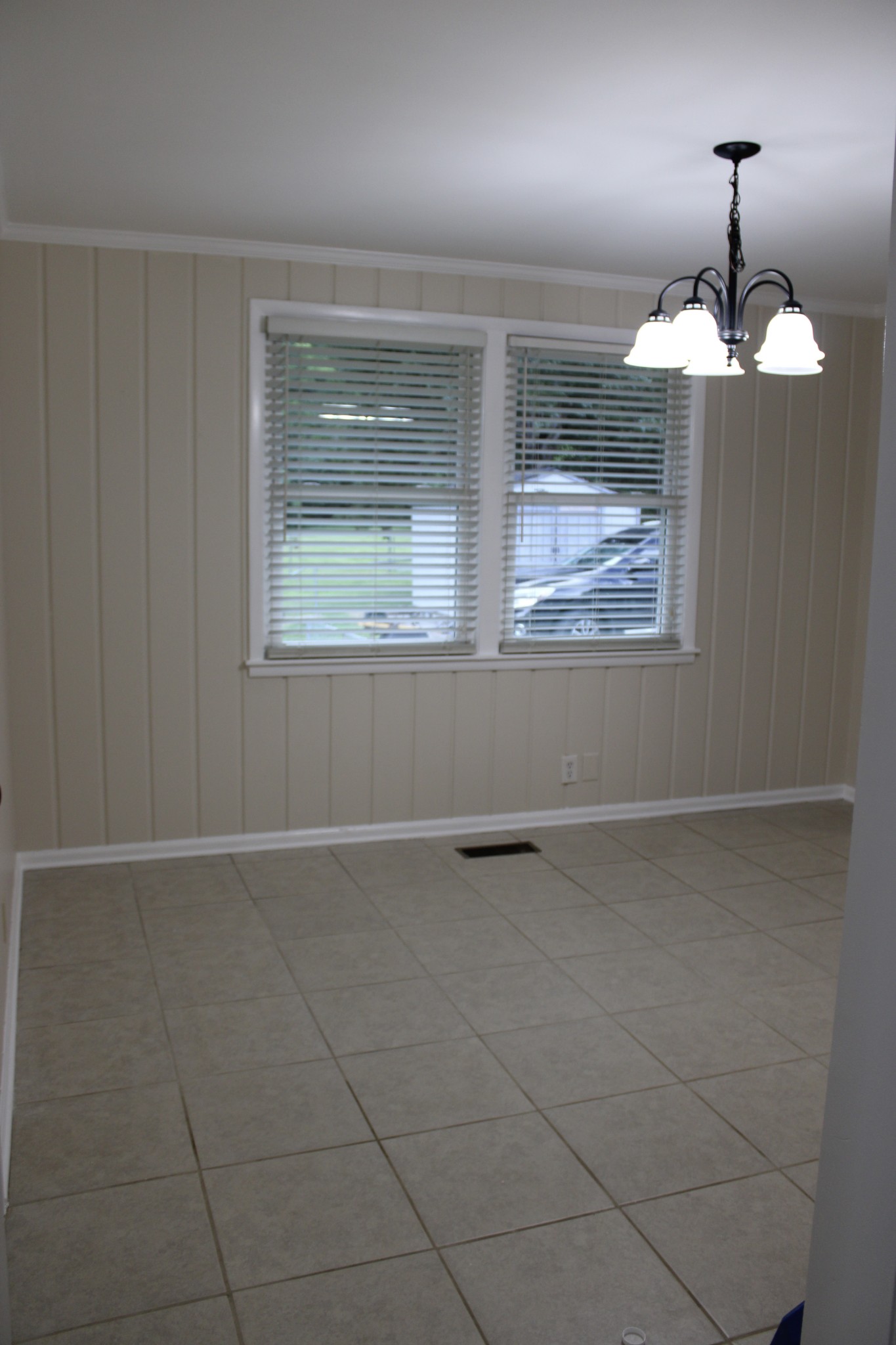 400 Sanders Ferry Rd Property Photo 7