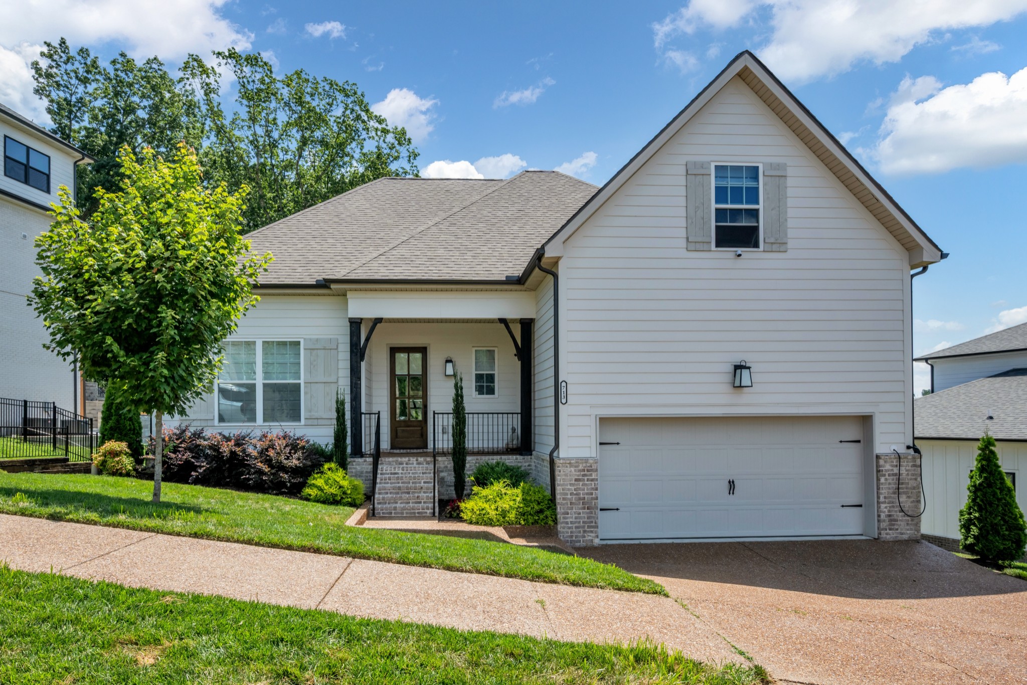 713 Summit Oaks Ct Property Photo 1