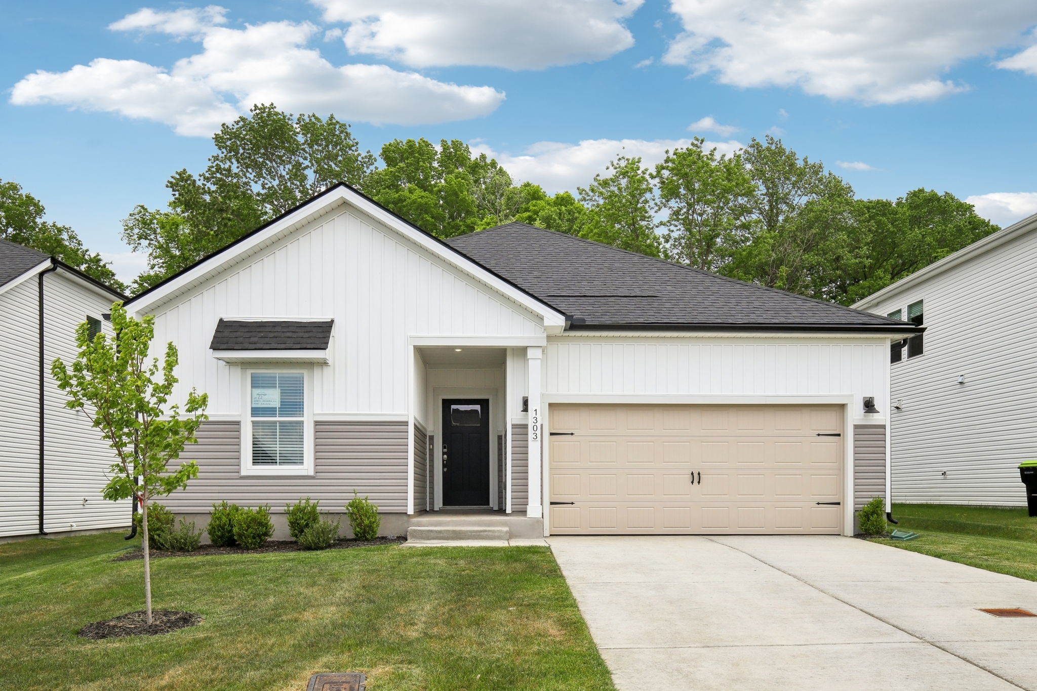 1303 Bluffton Cir Property Photo 1