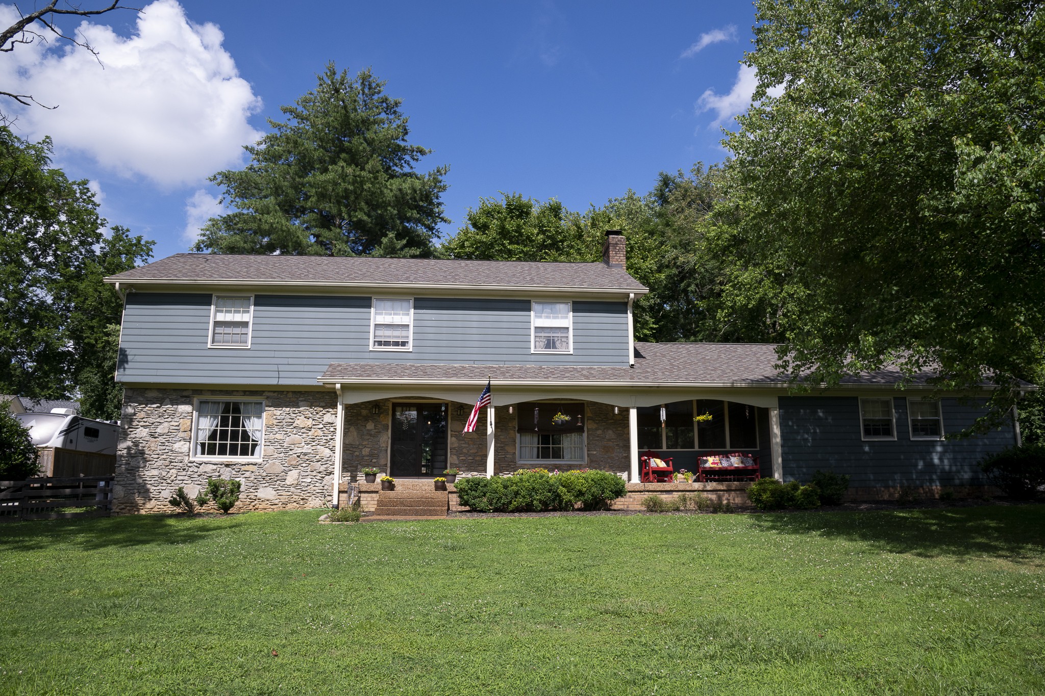 178 Meadowlake Dr Property Photo 1