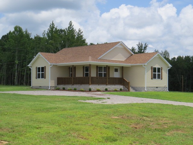 2300 Charlie Davis Road Property Photo 1