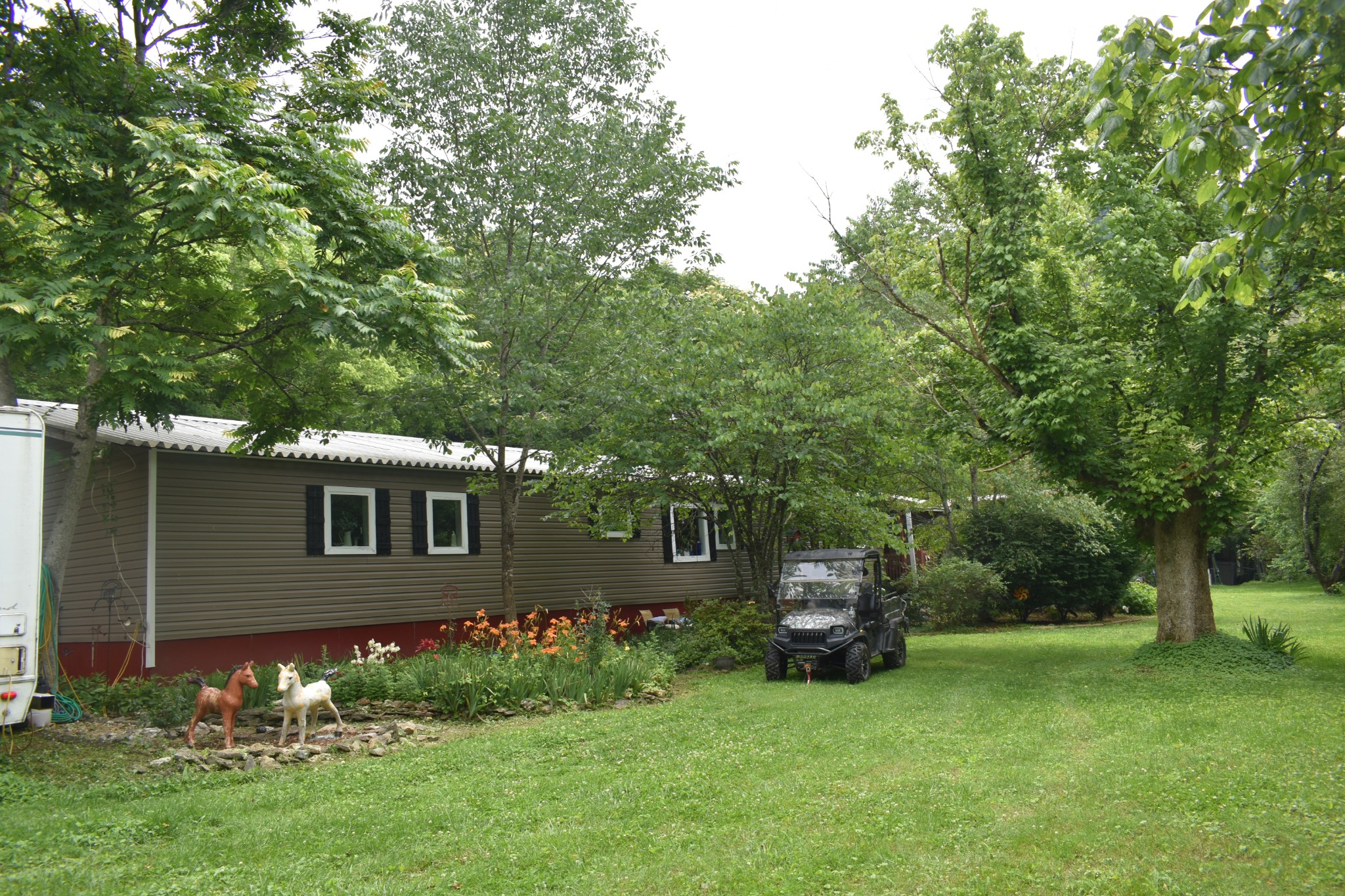 33 Nascar Ln