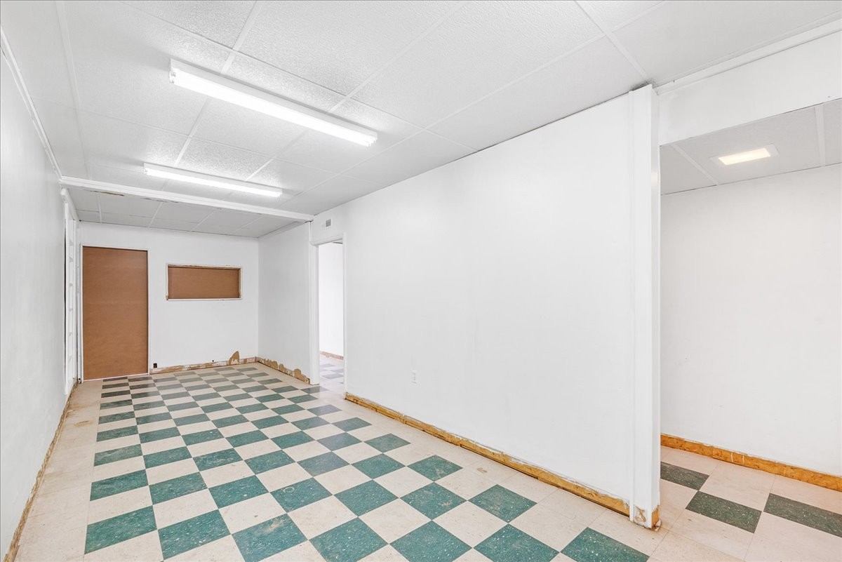 1055 Dinah Shore Blvd Property Photo 15