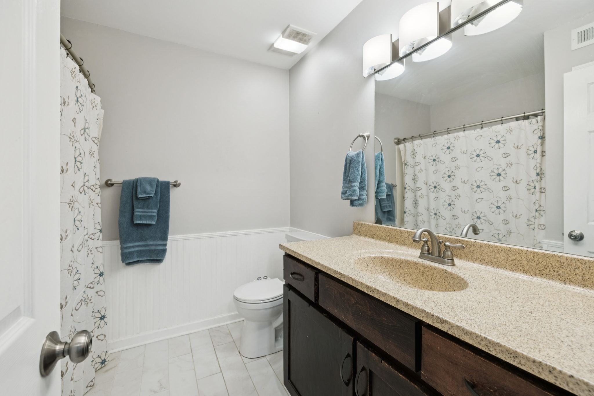 3215 E Lake Dr Property Photo 16