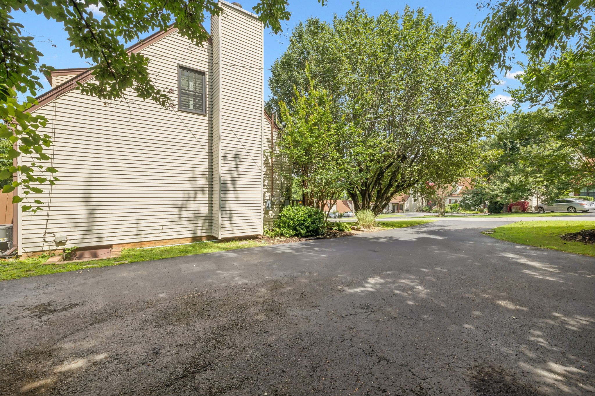 3215 E Lake Dr Property Photo 26