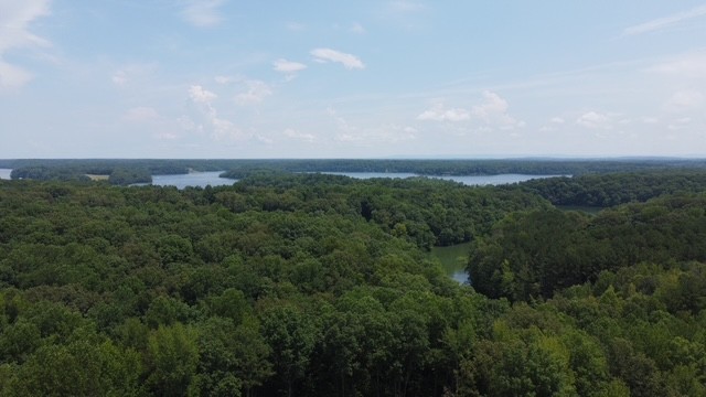 5 Summer Lake Property Photo 3