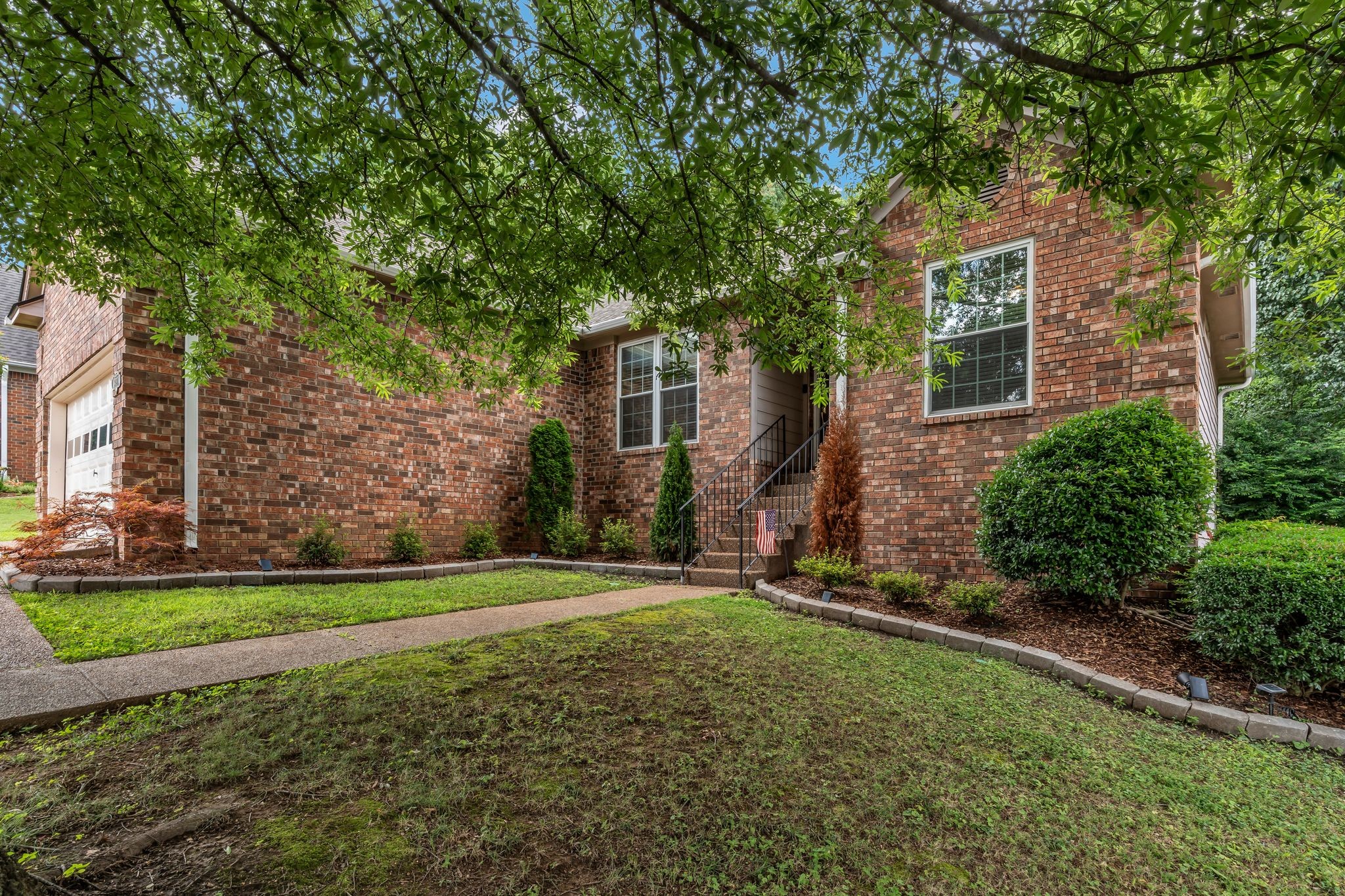 3420 Parkwood Ct Property Photo 4