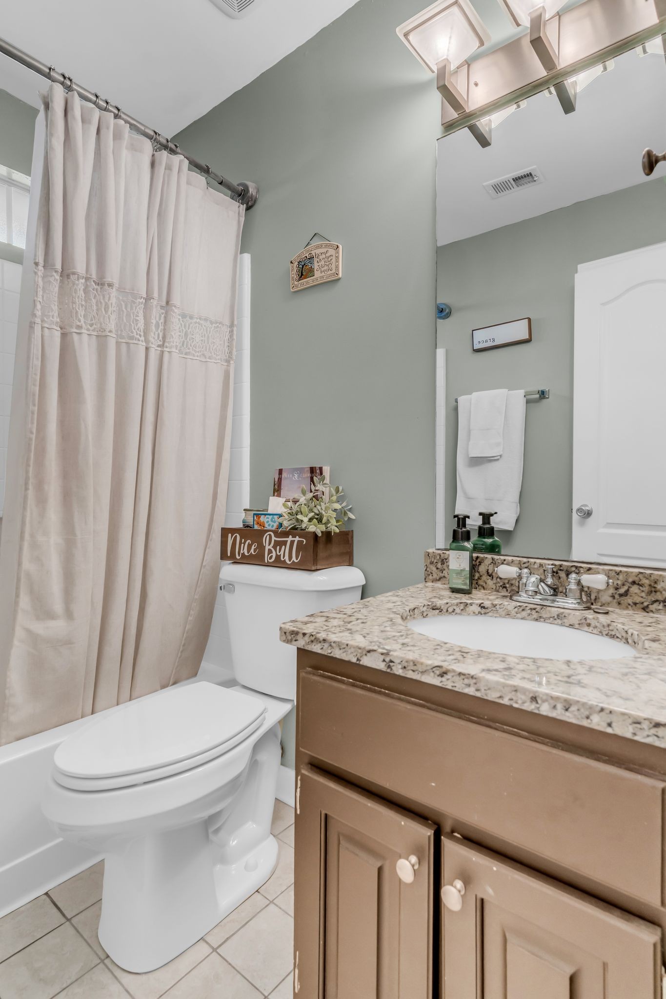 3420 Parkwood Ct Property Photo 22