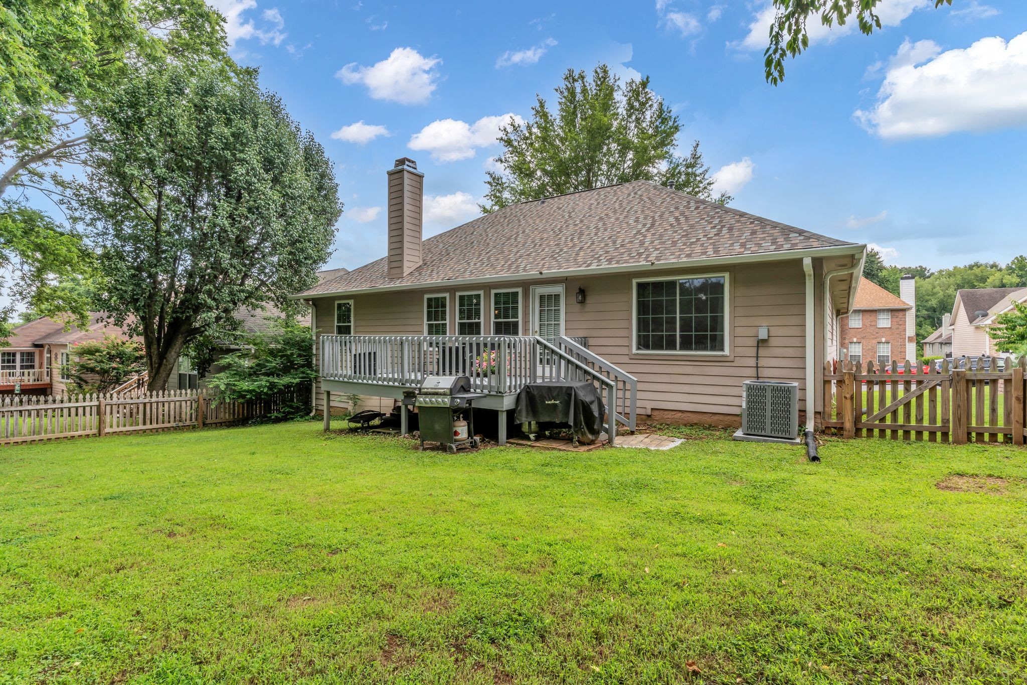 3420 Parkwood Ct Property Photo 29