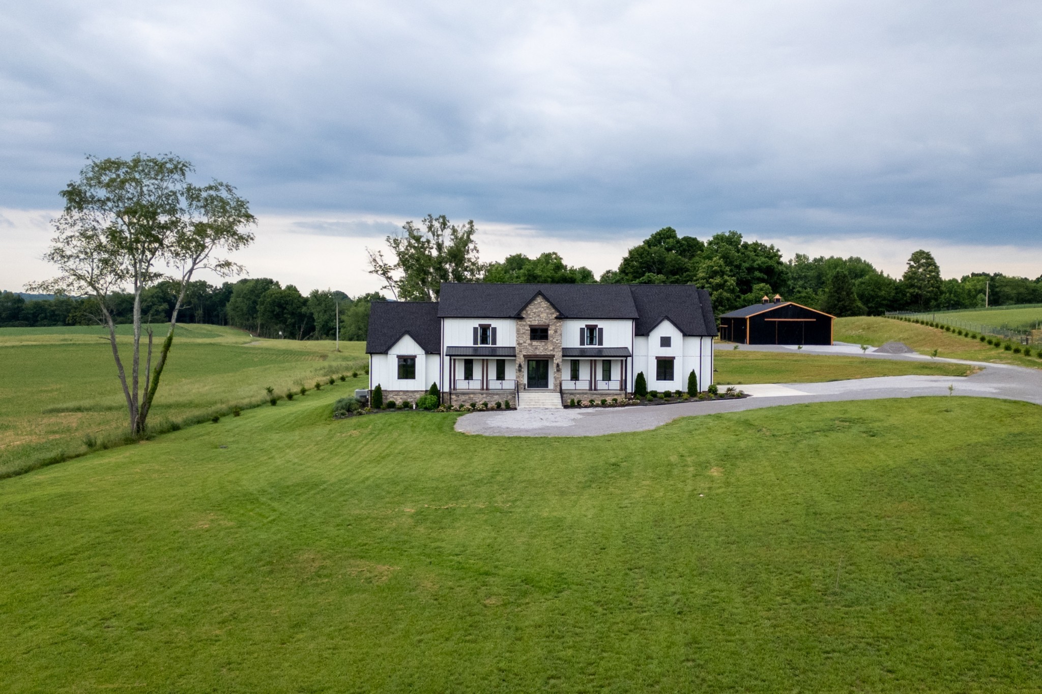 600 River Front Estates Ln Property Photo 1