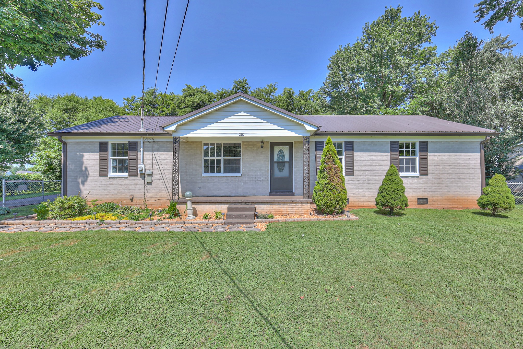 218 Peachtree St Property Photo 1