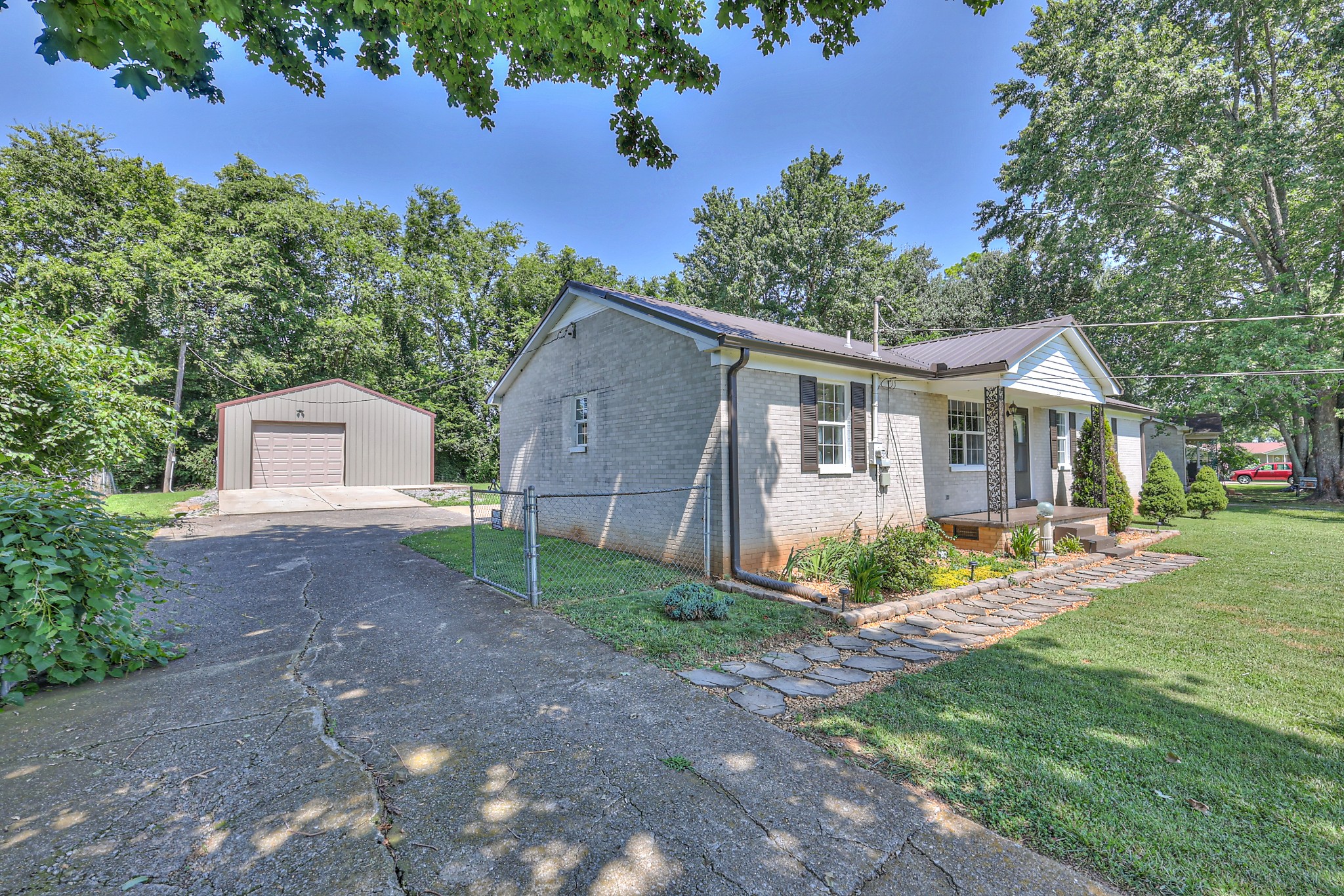 218 Peachtree St Property Photo 2