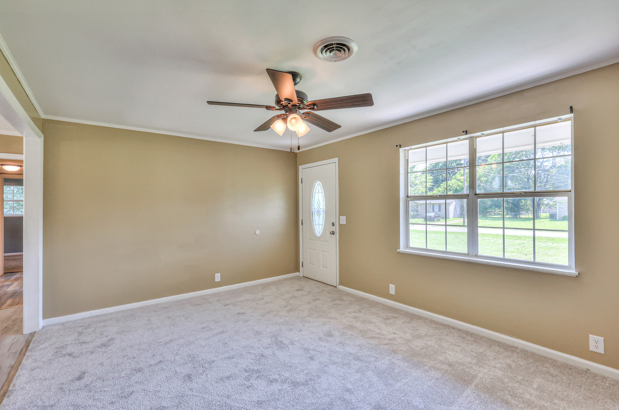 218 Peachtree St Property Photo 5