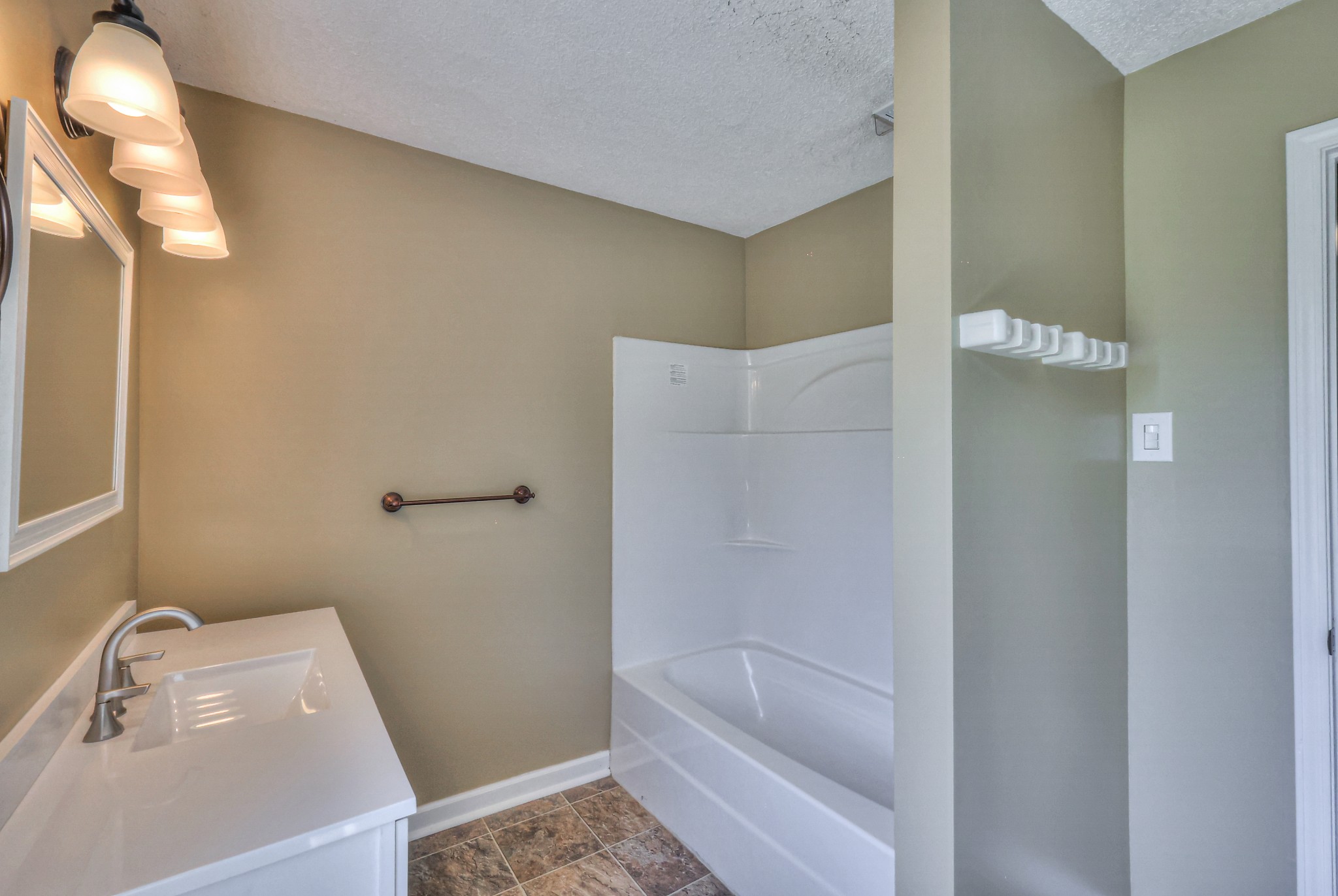 218 Peachtree St Property Photo 14