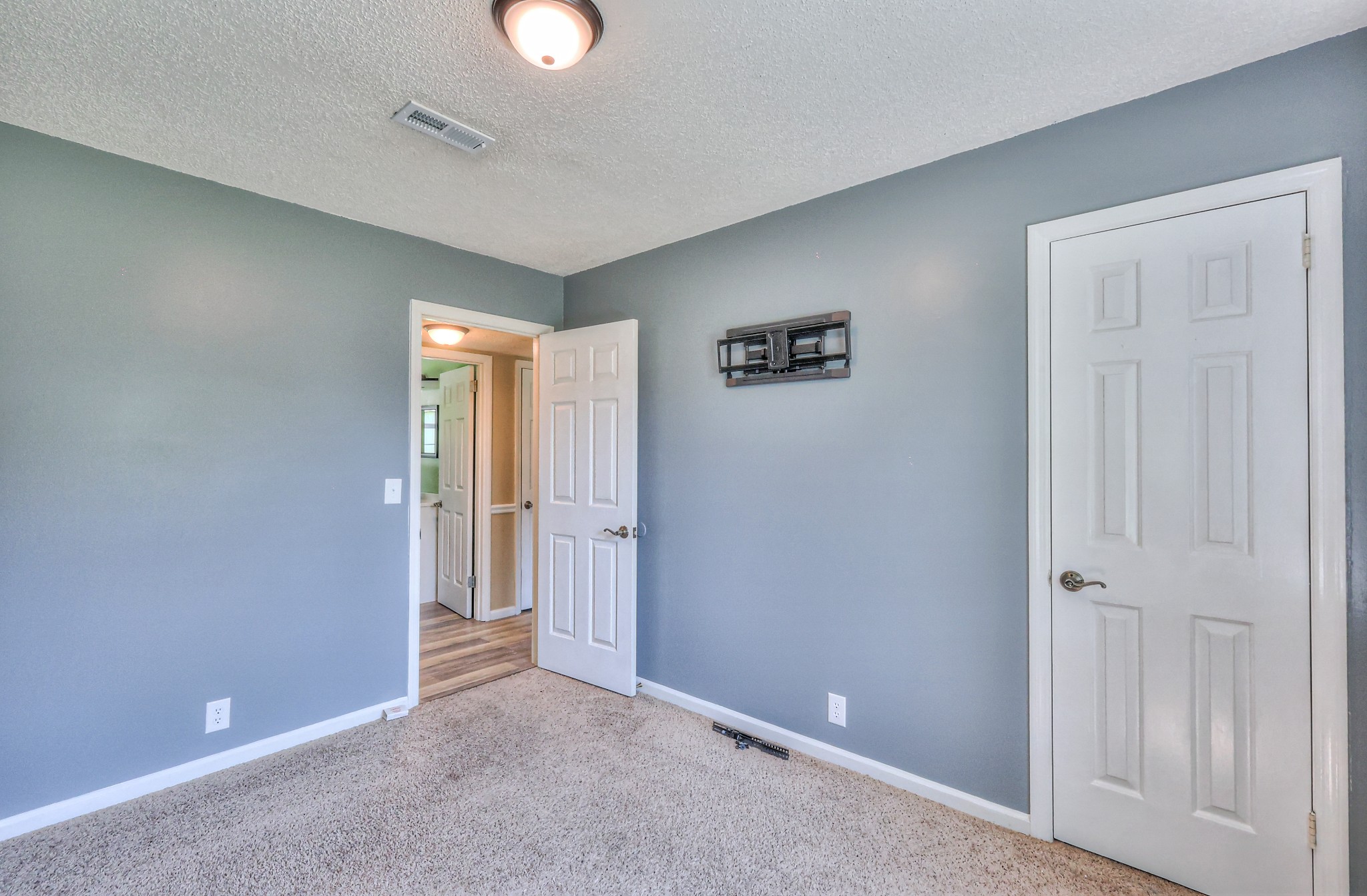 218 Peachtree St Property Photo 16