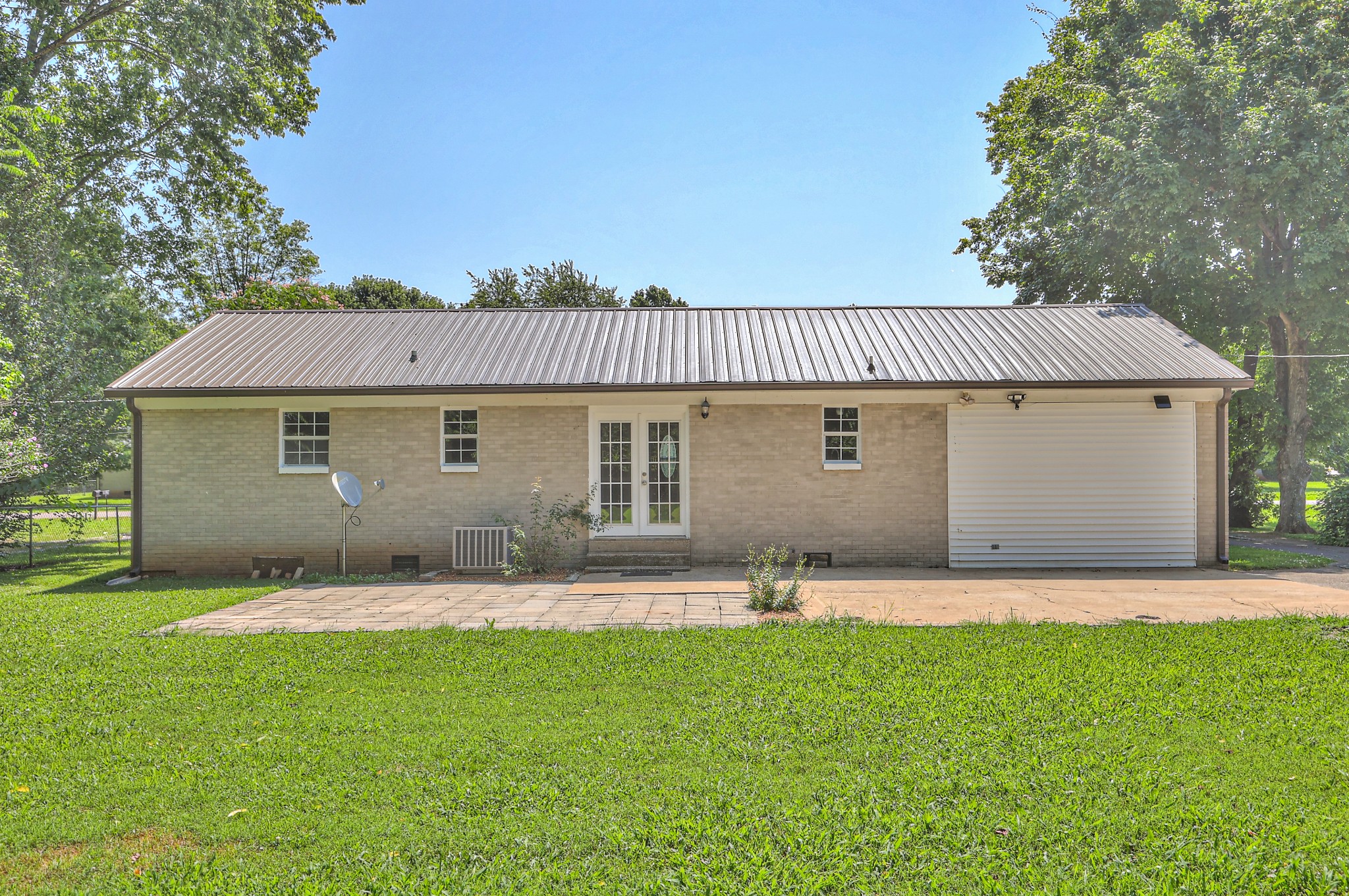 218 Peachtree St Property Photo 27