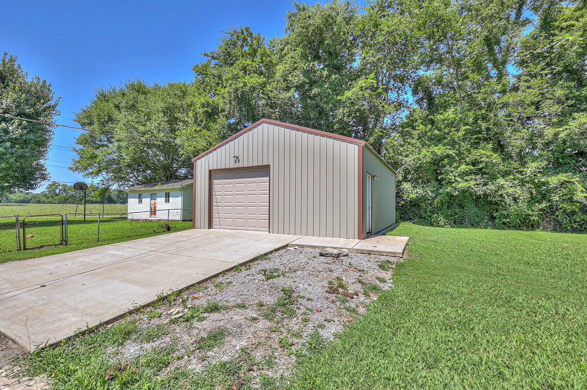 218 Peachtree St Property Photo 30