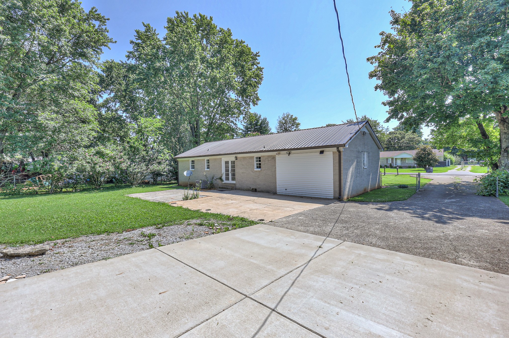 218 Peachtree St Property Photo 32