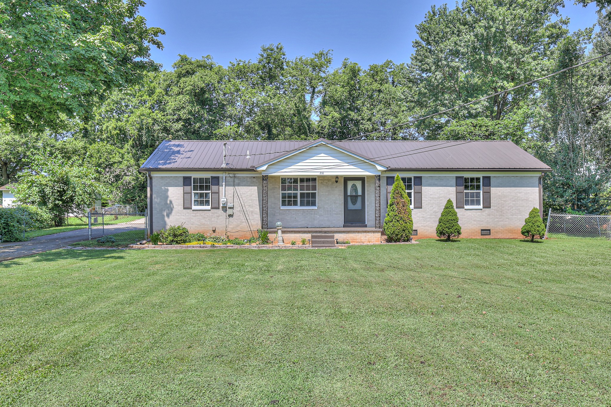 218 Peachtree St Property Photo 34