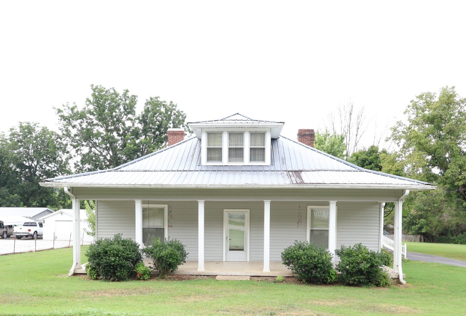 8 Brush Creek Rd Property Photo 1