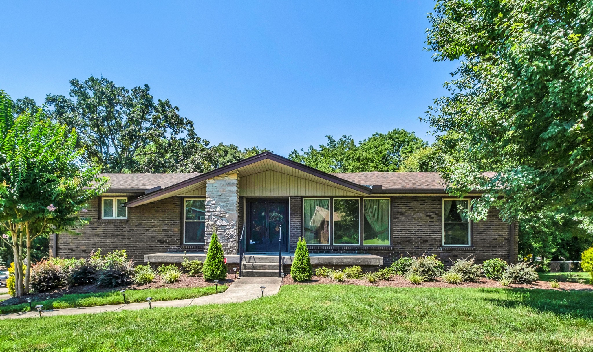 2633 Ravine Dr Property Photo 1
