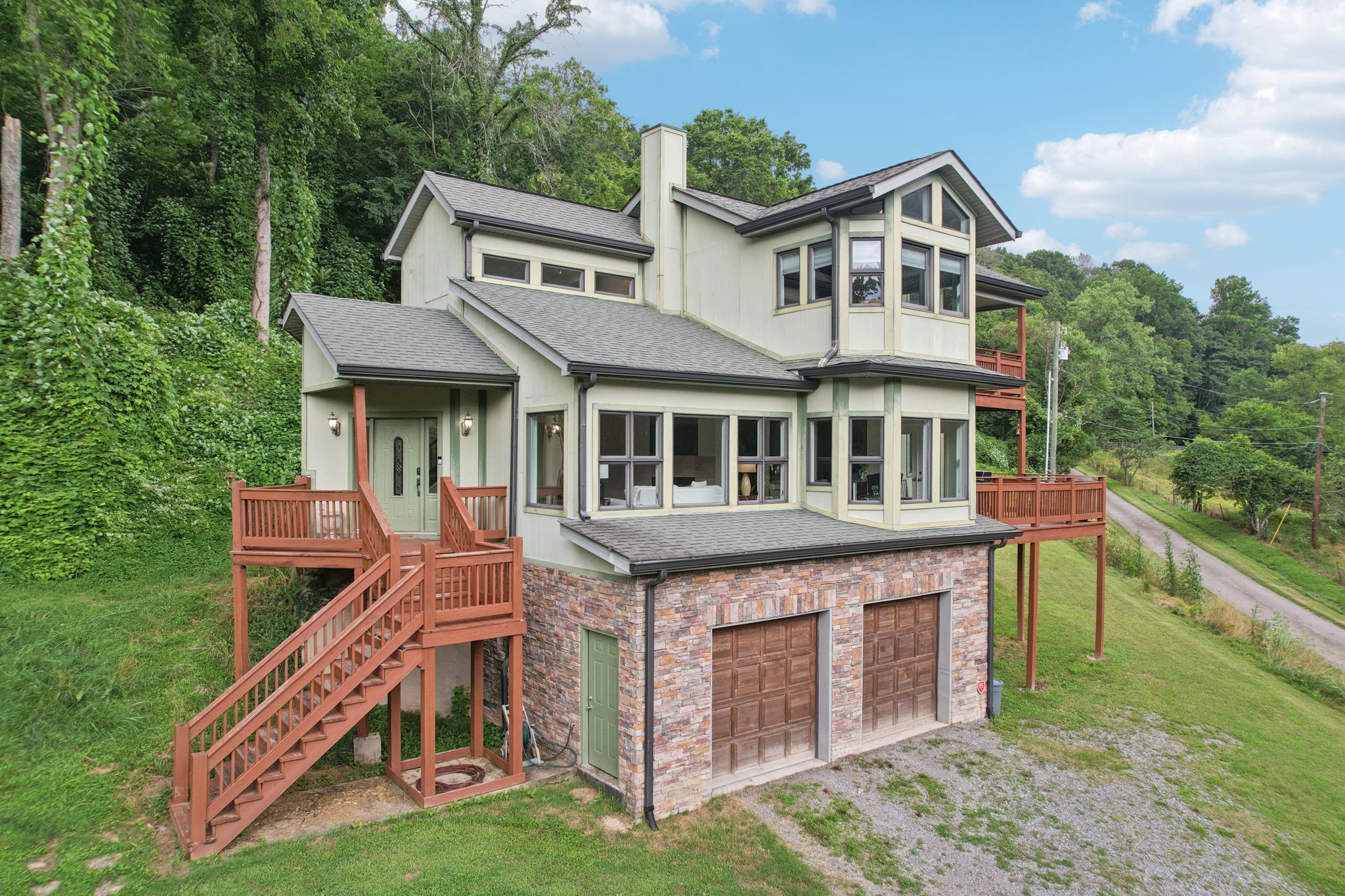 4212 Long Hollow Pike Property Photo 1