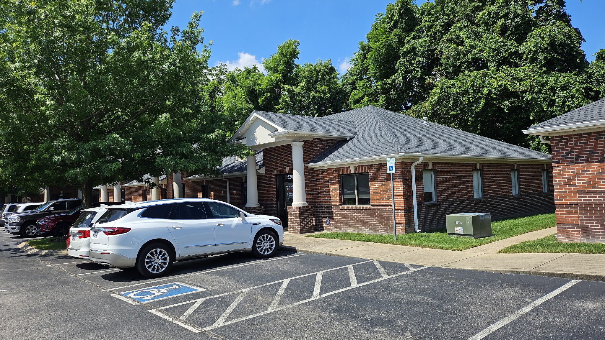 400 Sugartree Lane Property Photo 1