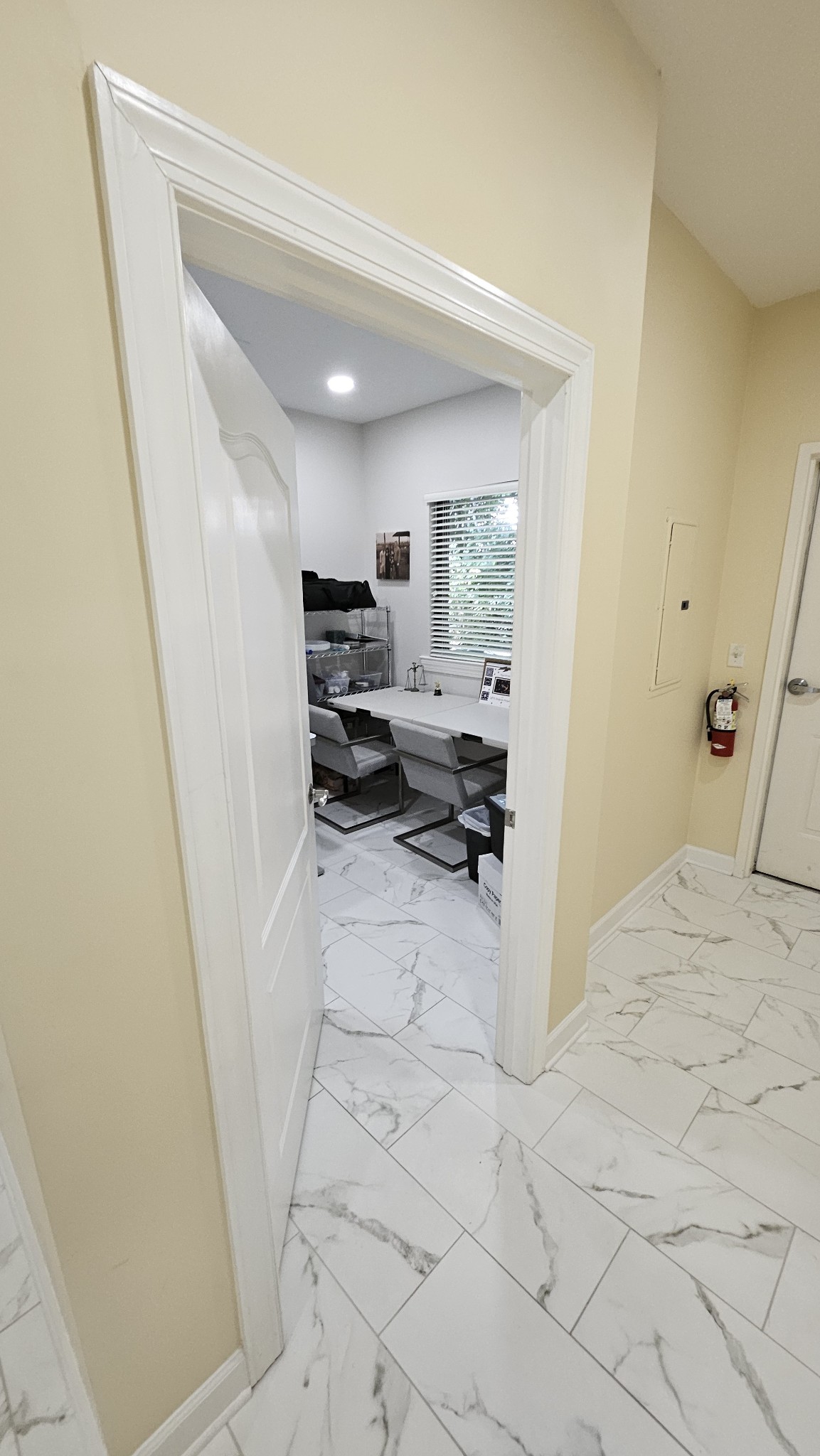 400 Sugartree Lane Property Photo 9