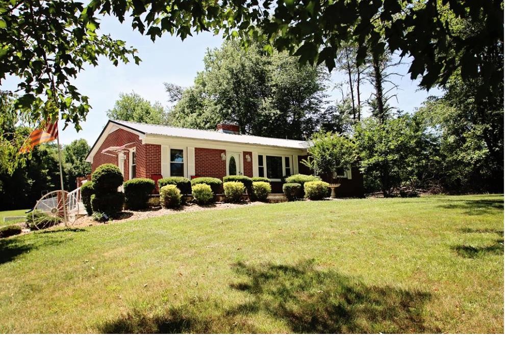 5928 Crossville Hwy Property Photo 1