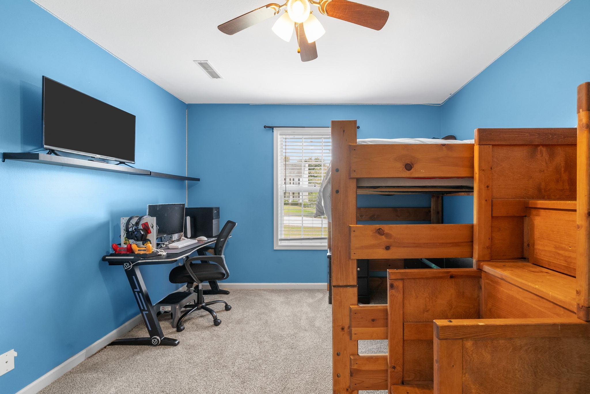 3407 N Henderson Way Property Photo 17