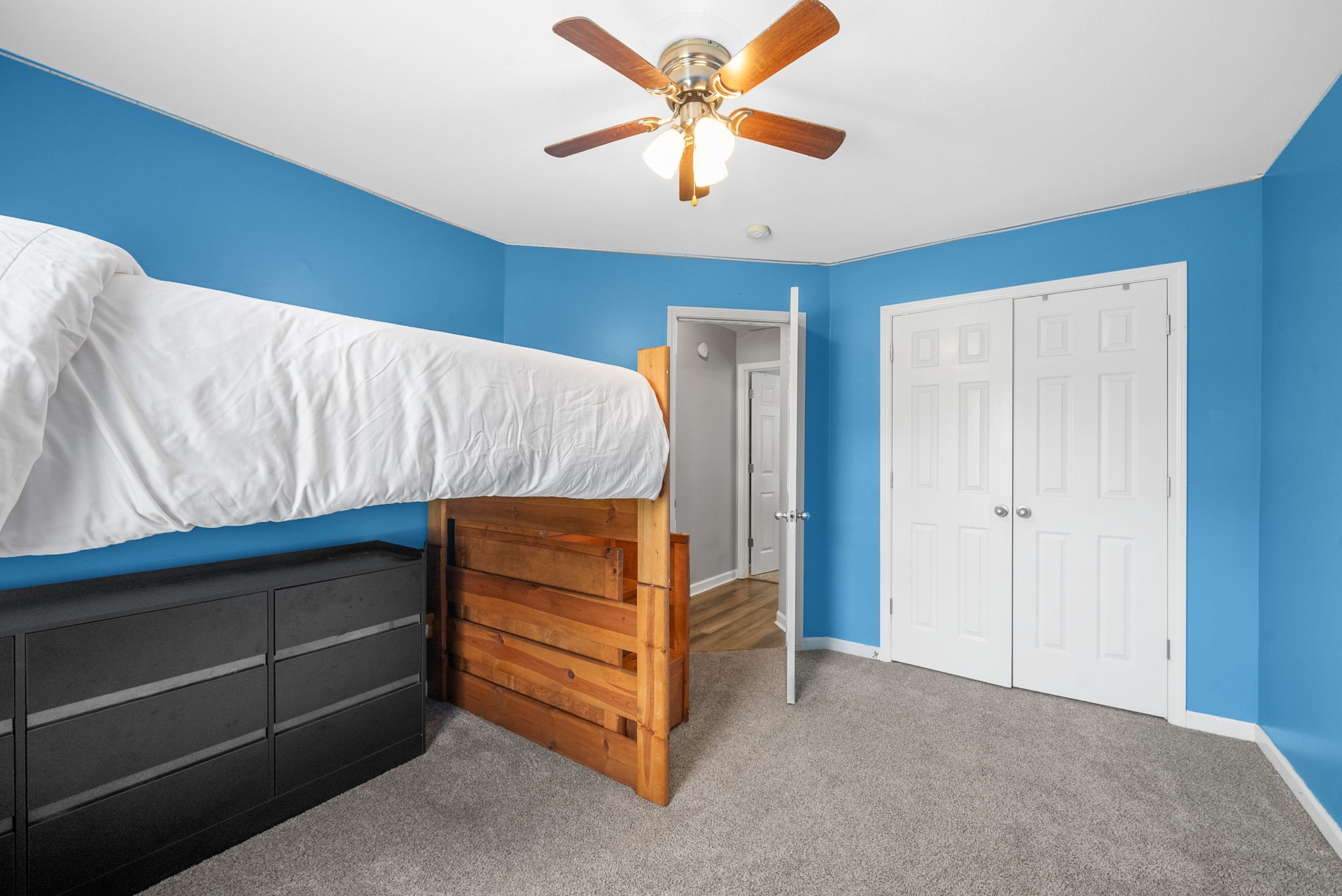 3407 N Henderson Way Property Photo 18