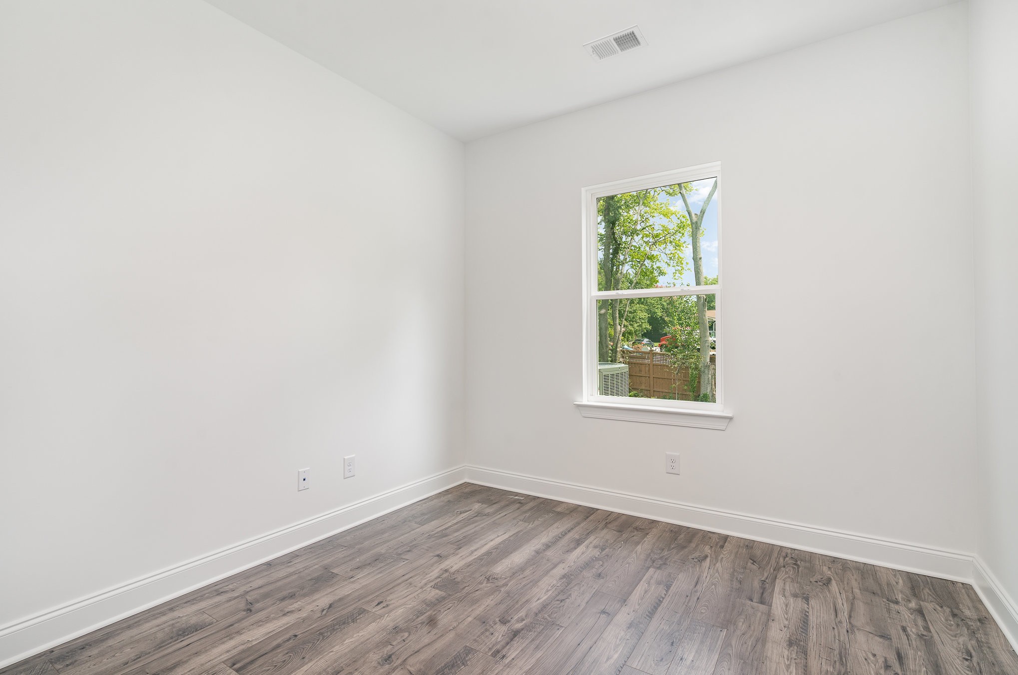 1017 Riverview Run Property Photo 14