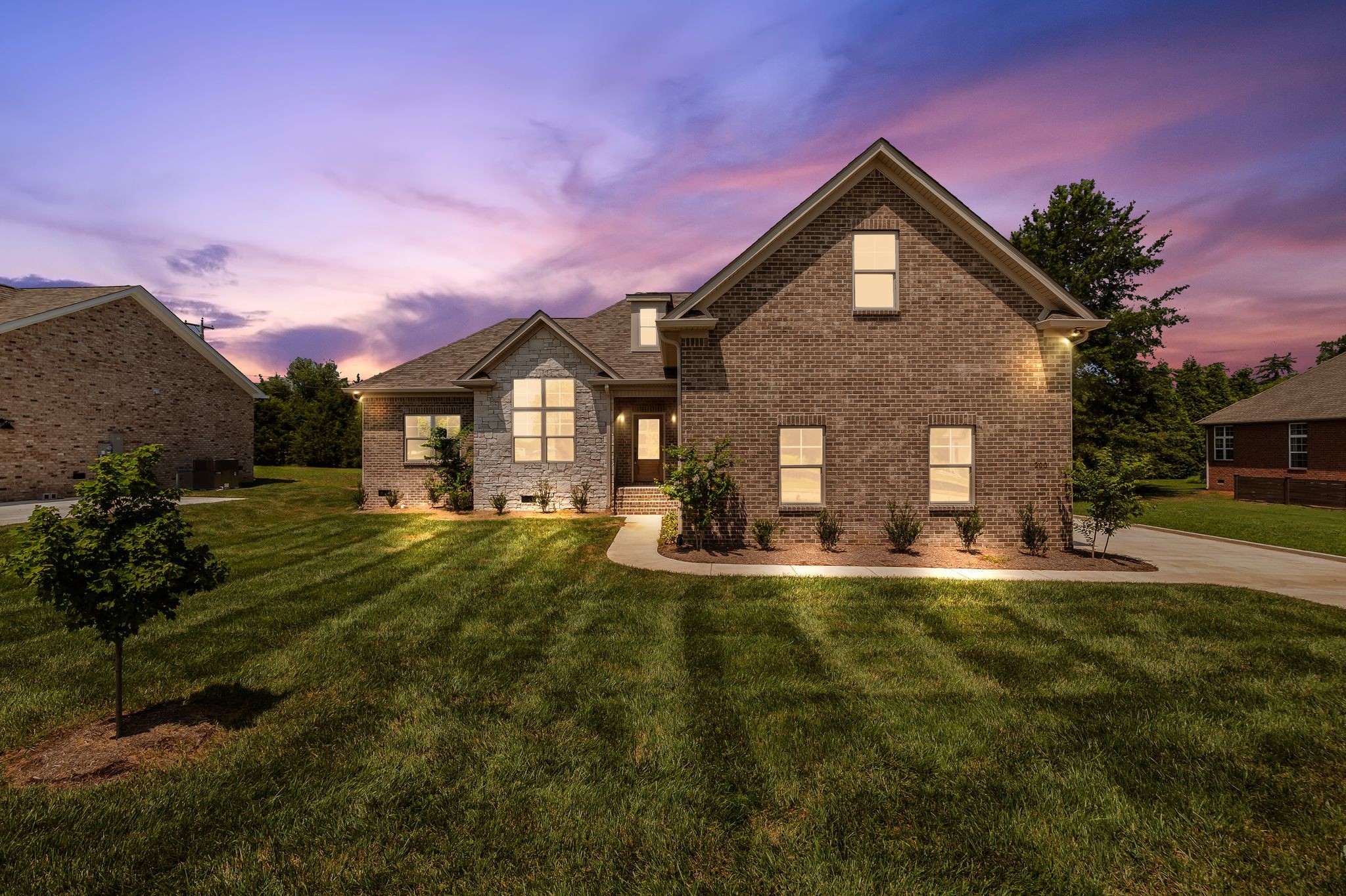 200 Creekside Dr Property Photo 1
