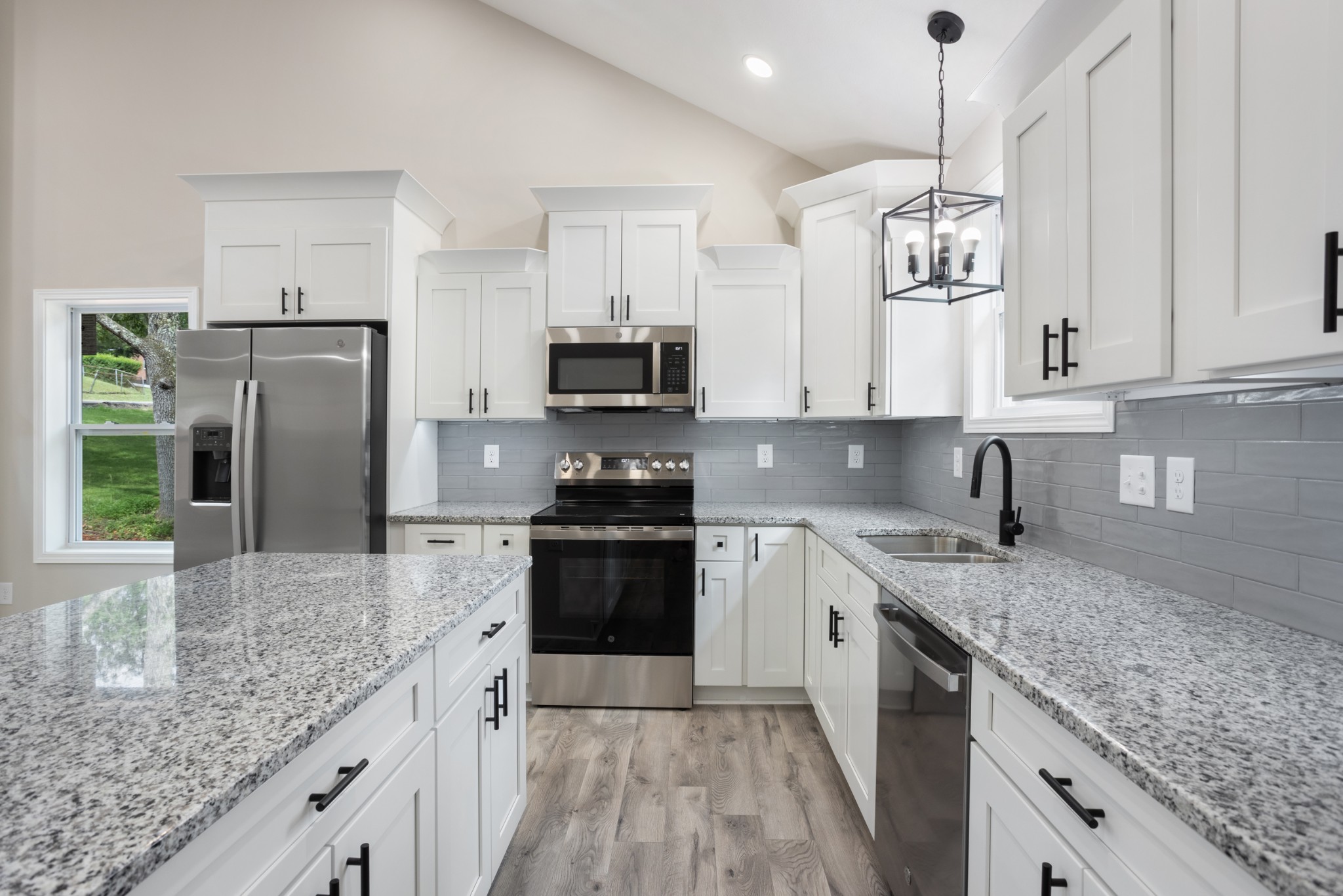 105 Jay Circle Property Photo 11