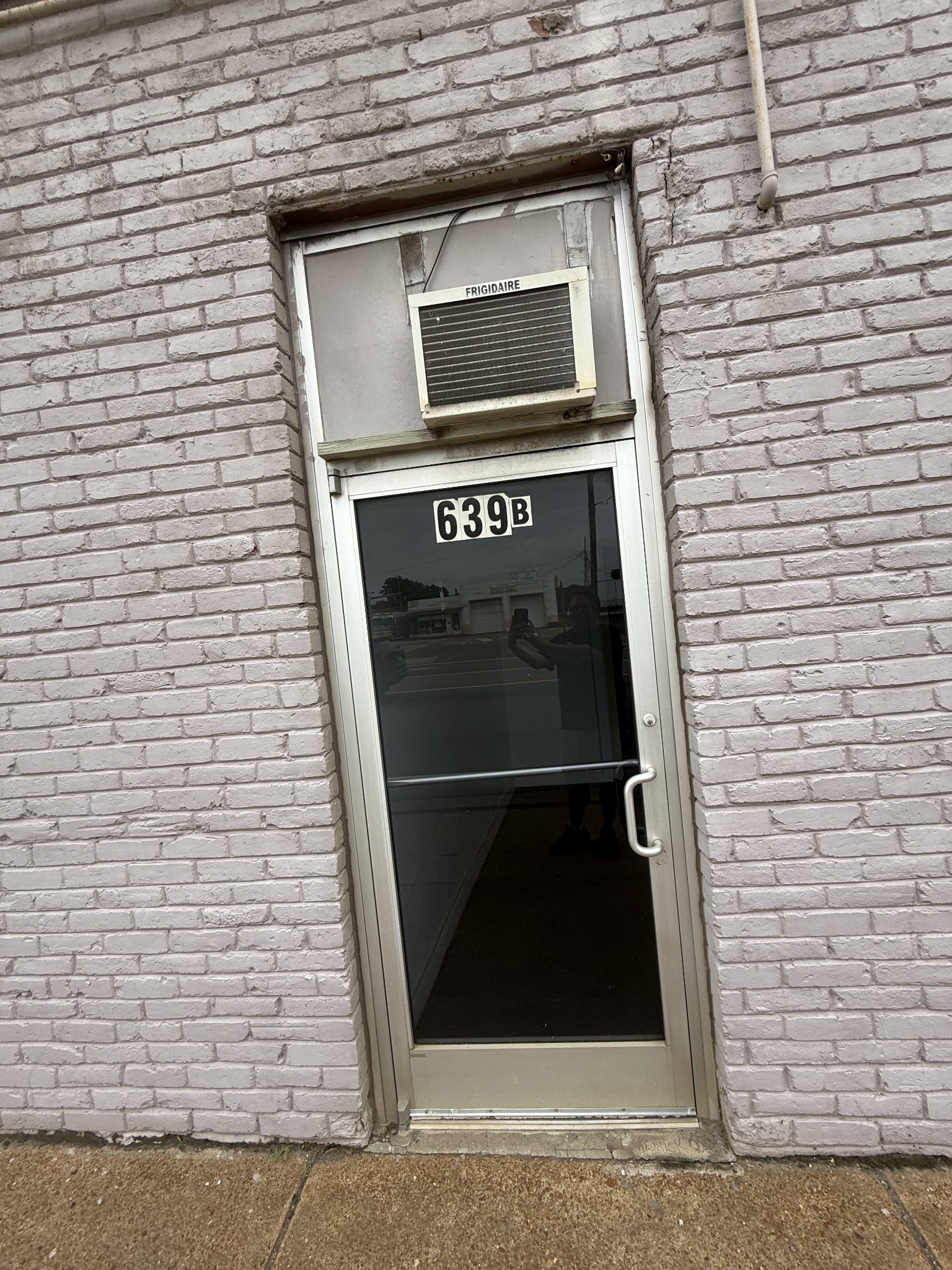 639b Providence Blvd Property Photo 2
