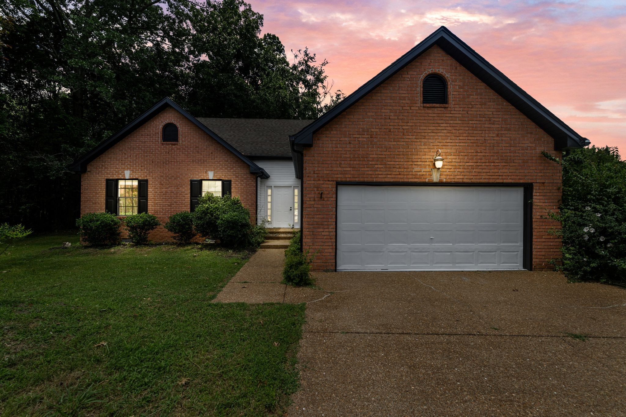 308 Wareham Ct Property Photo 1