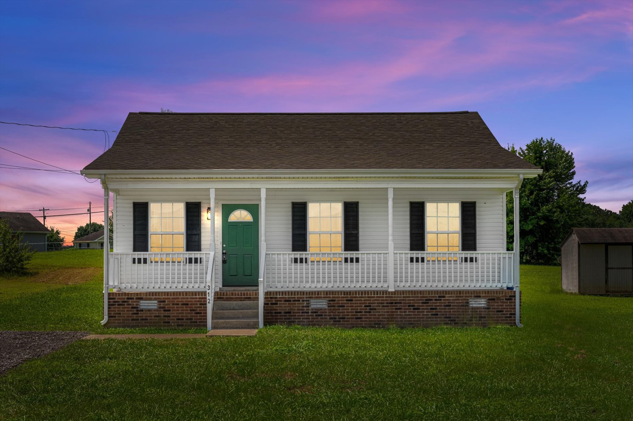 312 Lansinger Ln Property Photo 4