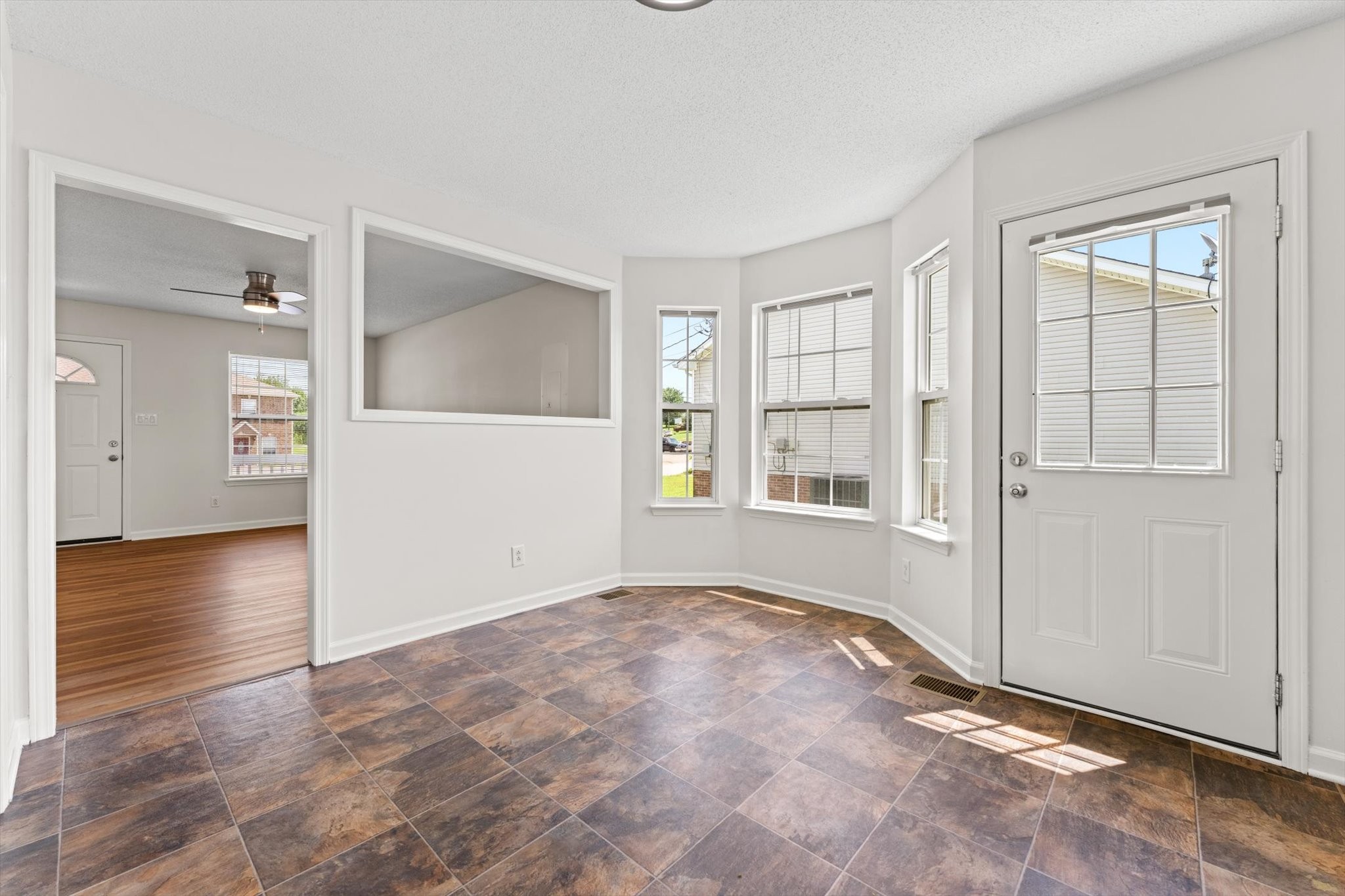 312 Lansinger Ln Property Photo 15